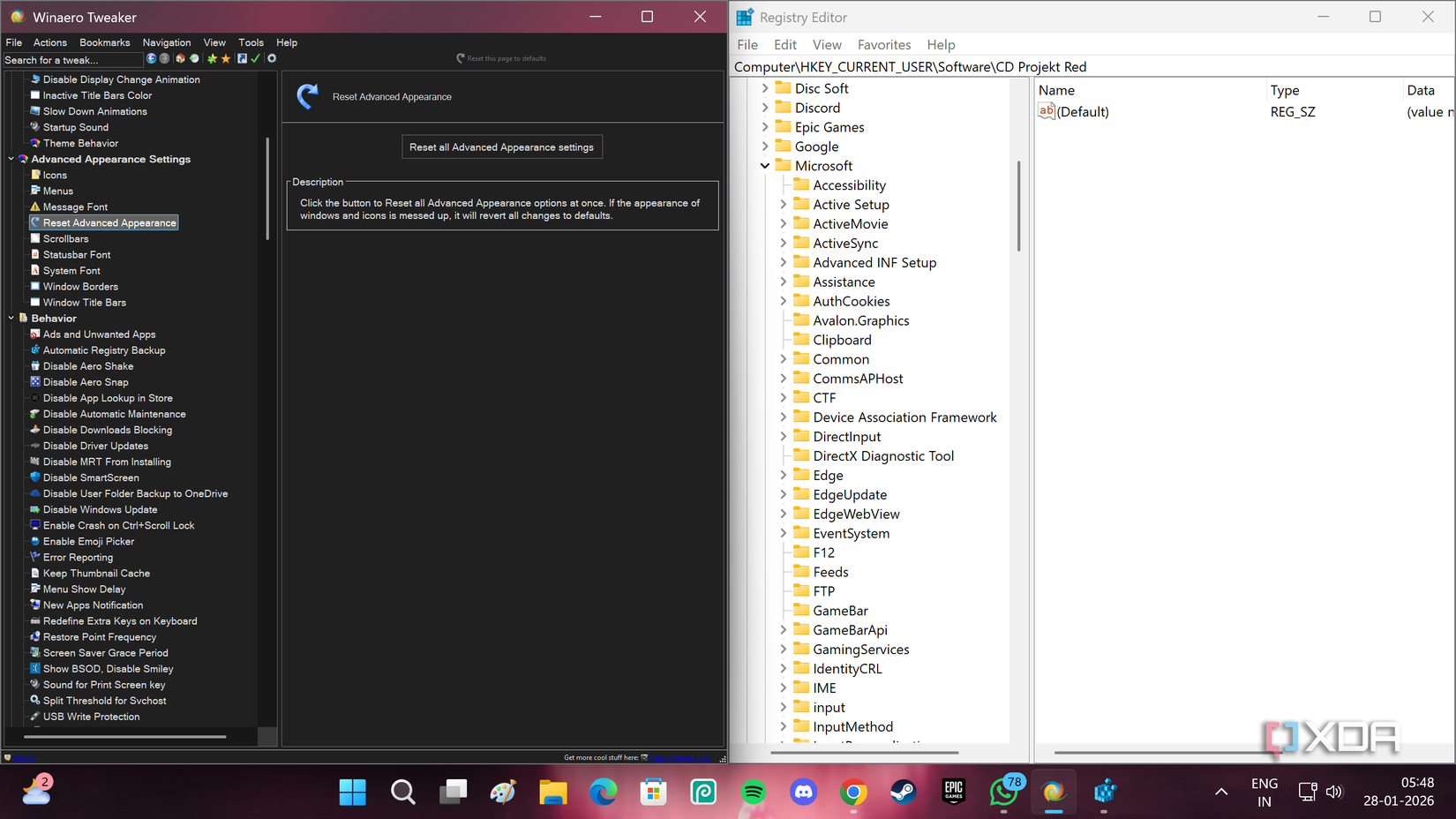 Winaero Tweaker y Regedit se abren en Windows 11.
