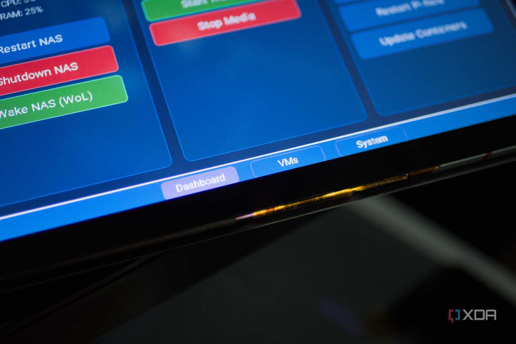 Page switcher on the Elecrow CrowPanel Advance 10.1-inch ESP32-P4 display