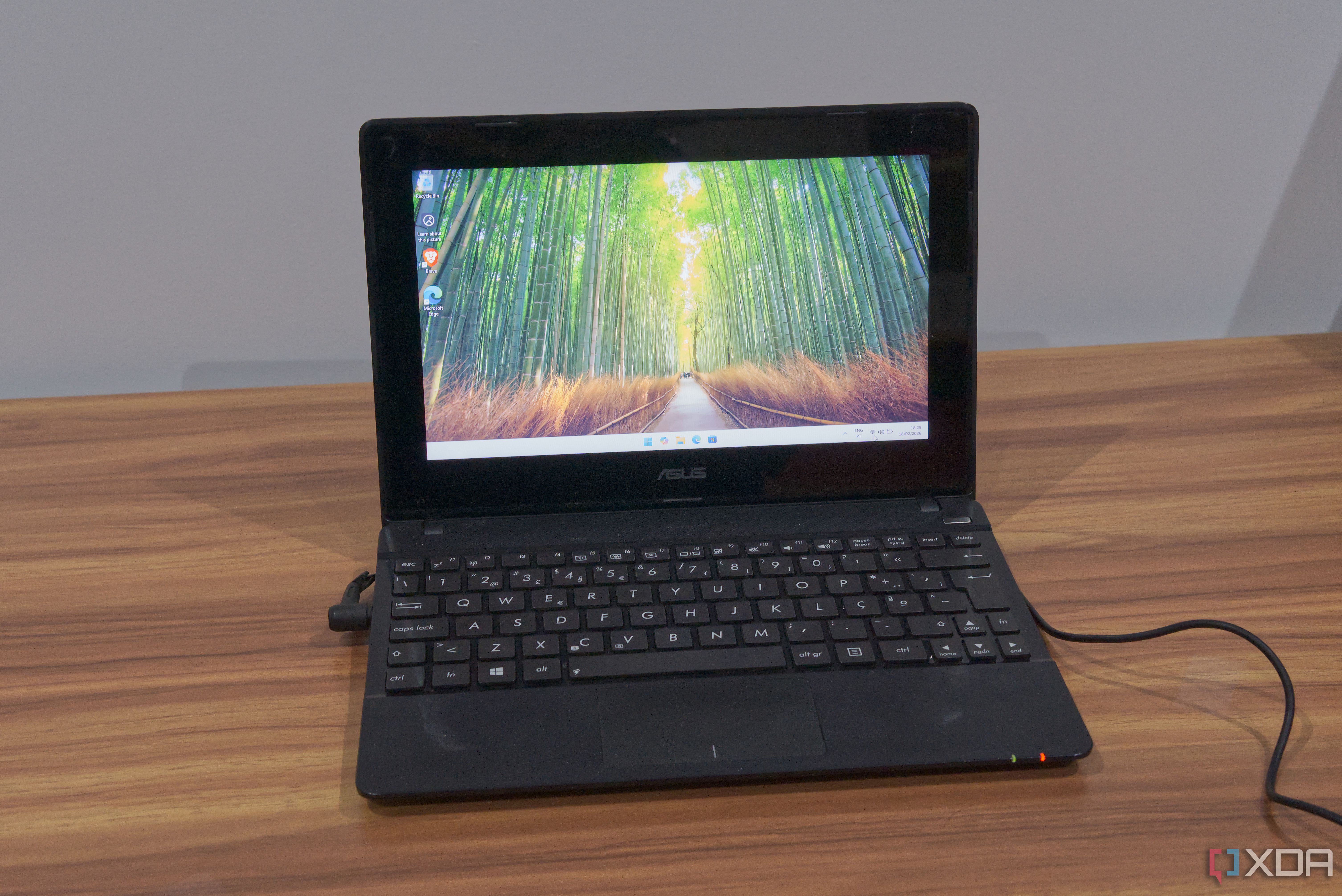 Windows left this old laptop to rot, but Linux brought it back to life