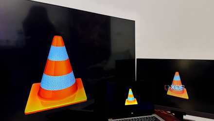 VLC media player on multiple displays.