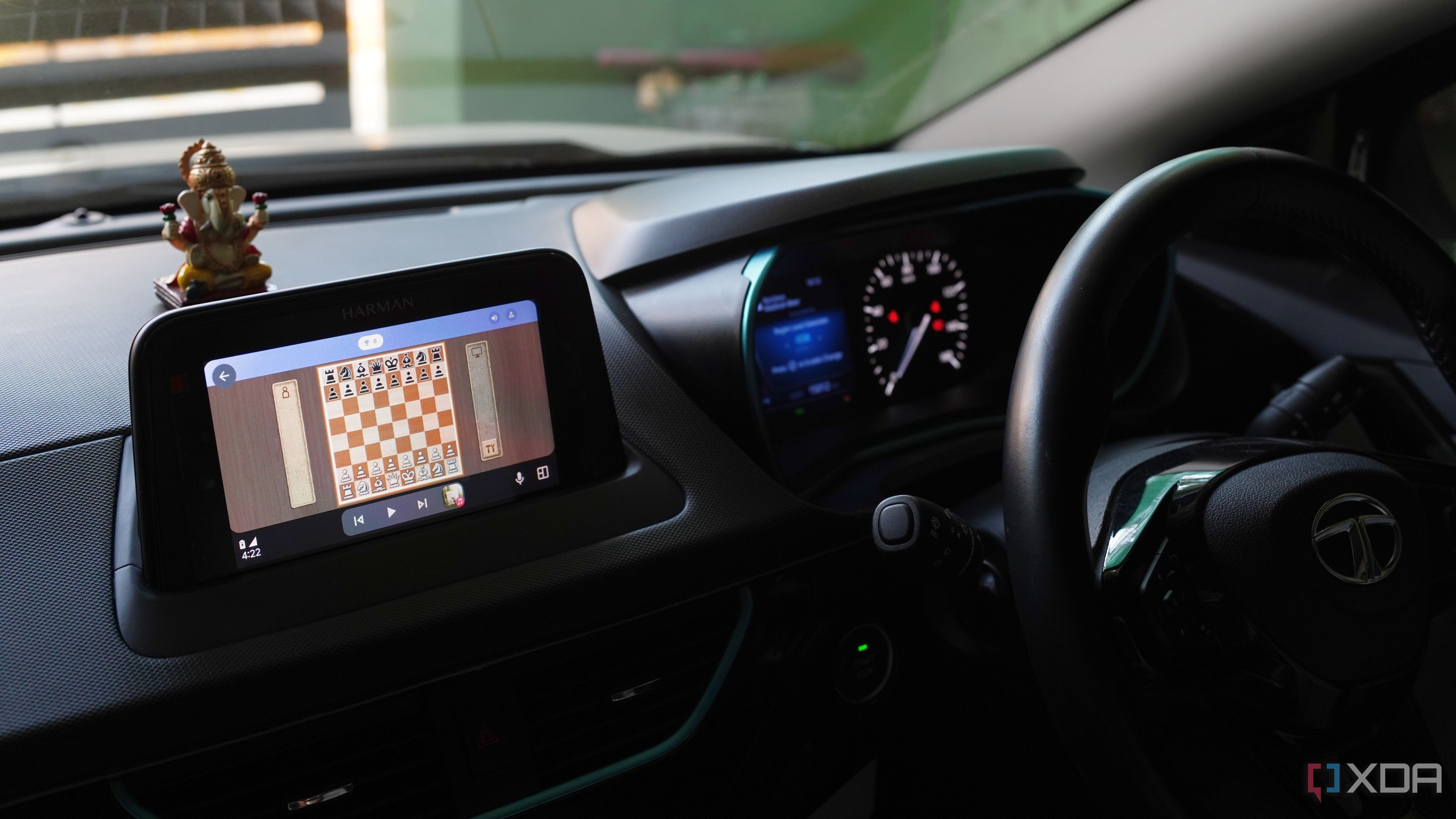 GameSnacks Chess on an Android Auto headunit