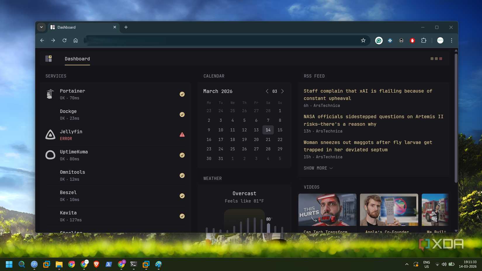 screenshot of glance dashboard showing feed and selfhosted tools