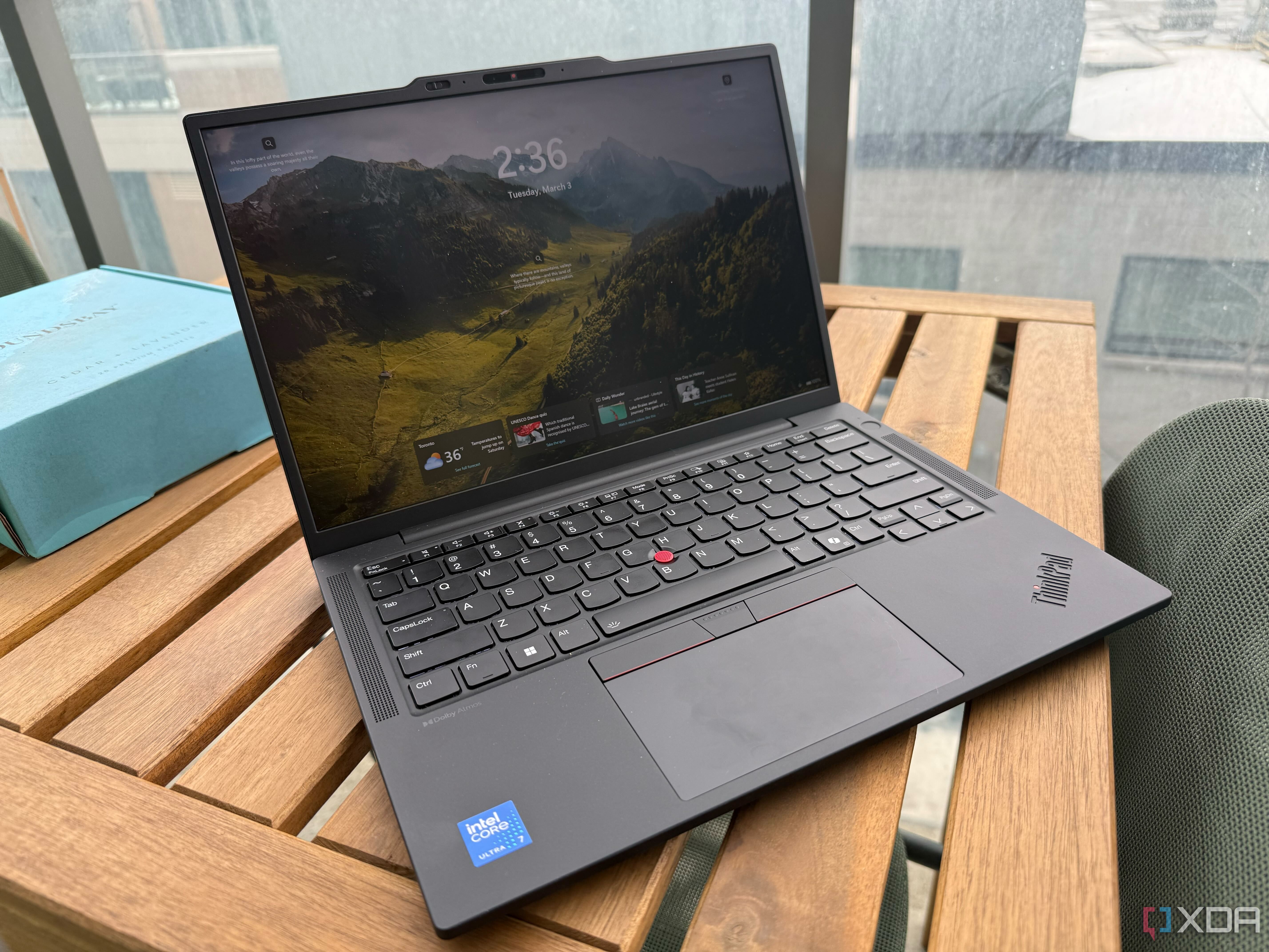 ほぼ新品 Lenovo ThinkPad X13 Gen6 ThinkPad X13 Gen 6 (13 inch AMD) | Compact, Featherlight Copilot+