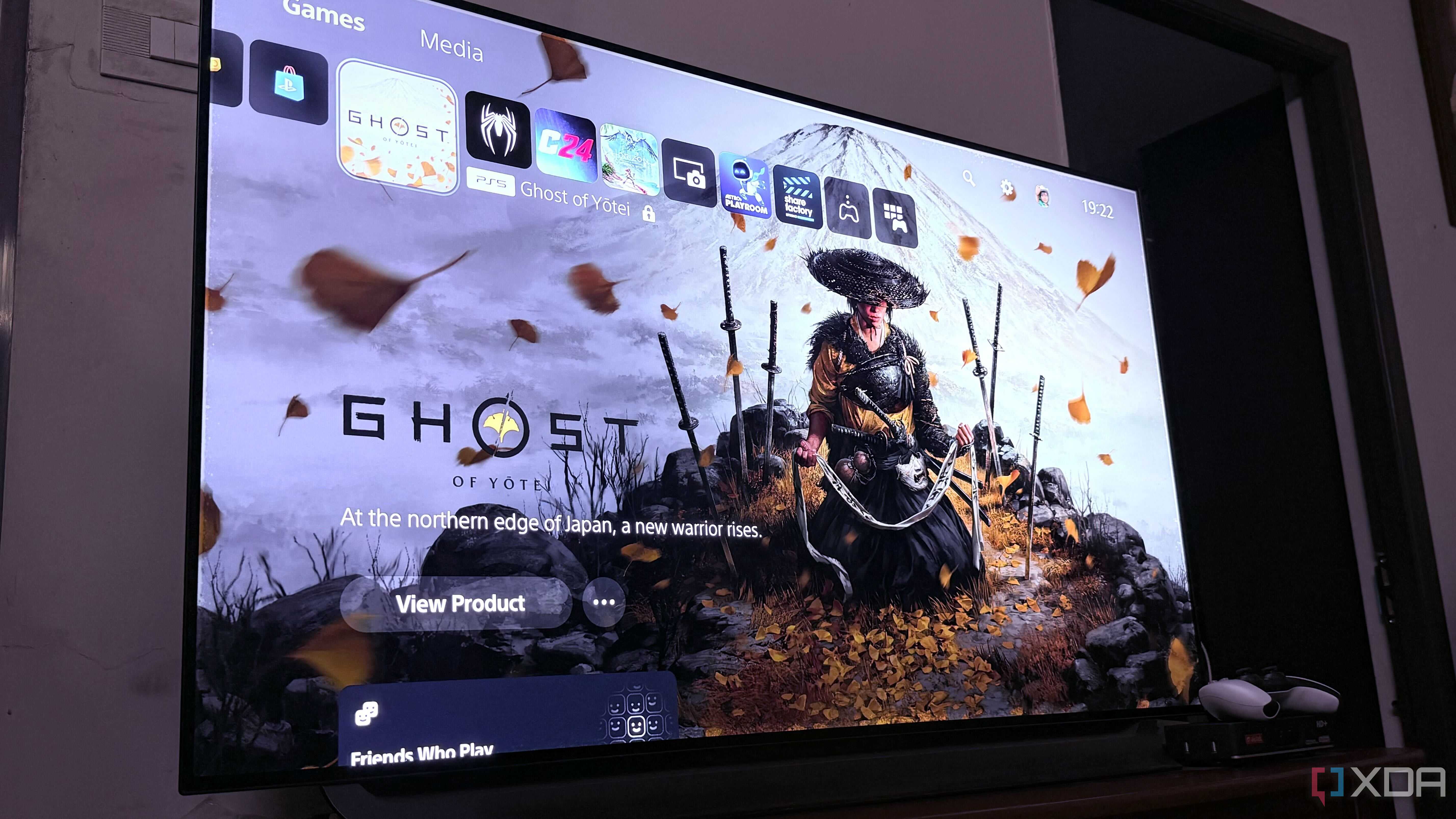 LG C8 PS5 home
