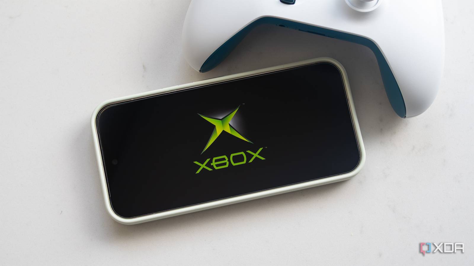The OG Xbox Log on a Pixel 10 Pro 