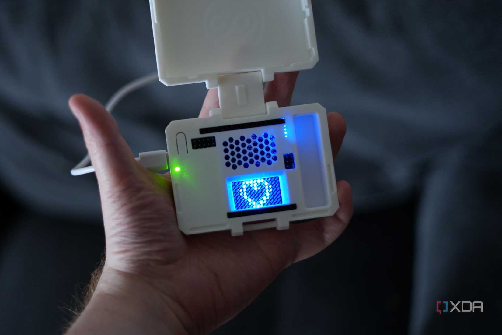 Arduno Uno Q showing a heart on the LED matrix