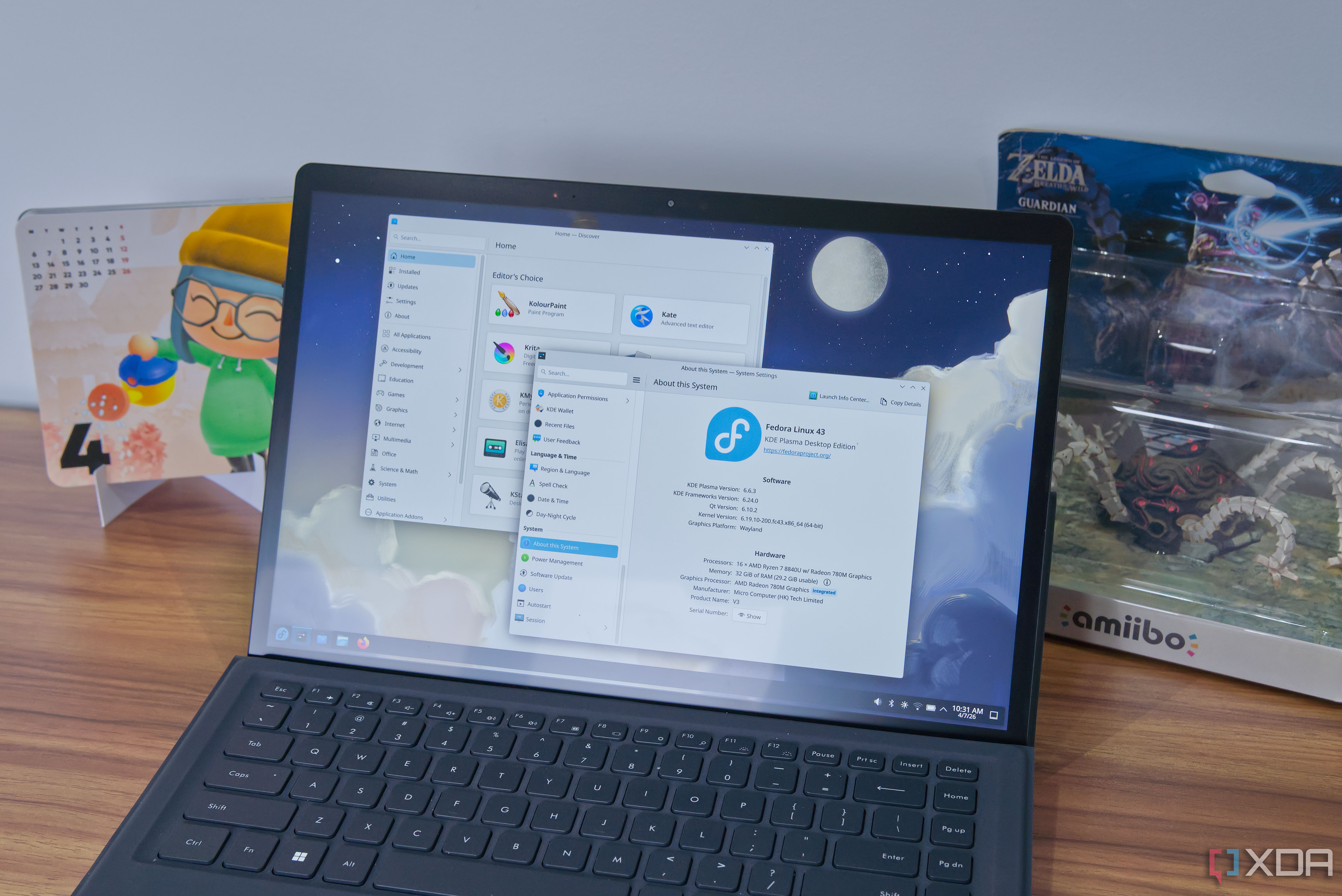 Tablet computer running Fedora KDE showing system information