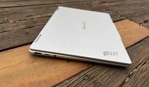 lenovo-yoga-7a-laptop-amd-review-windows-OLED (13)