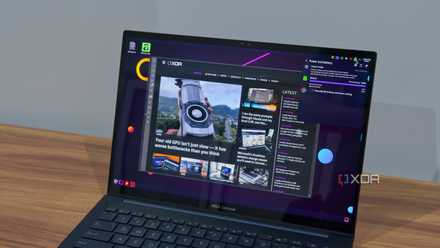 A Linux laptop running Vivaldi and showing the battery indicator at 100%