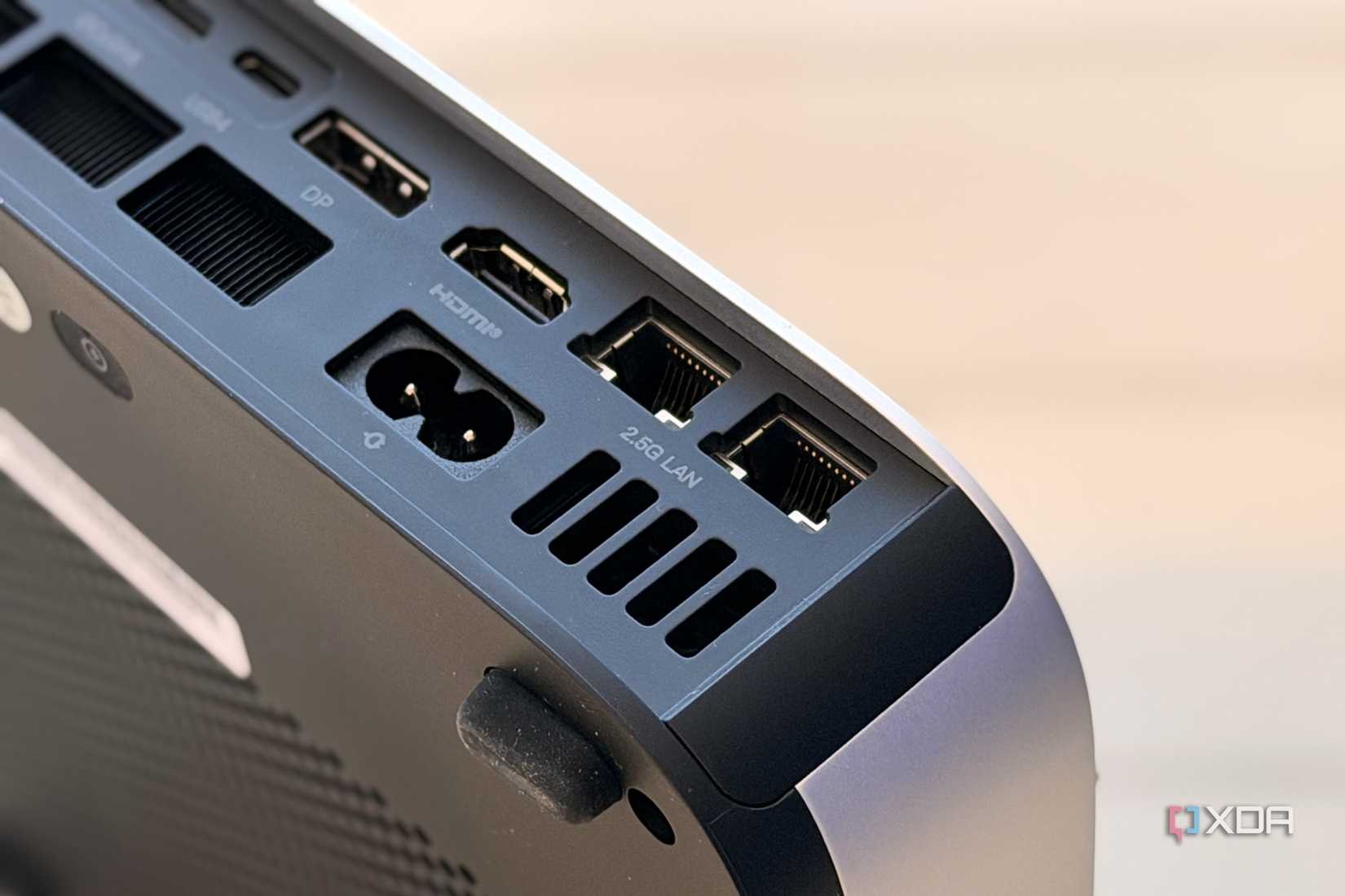 minisforum shows ai x1 pro 470 dual 2.5gbe nic ports