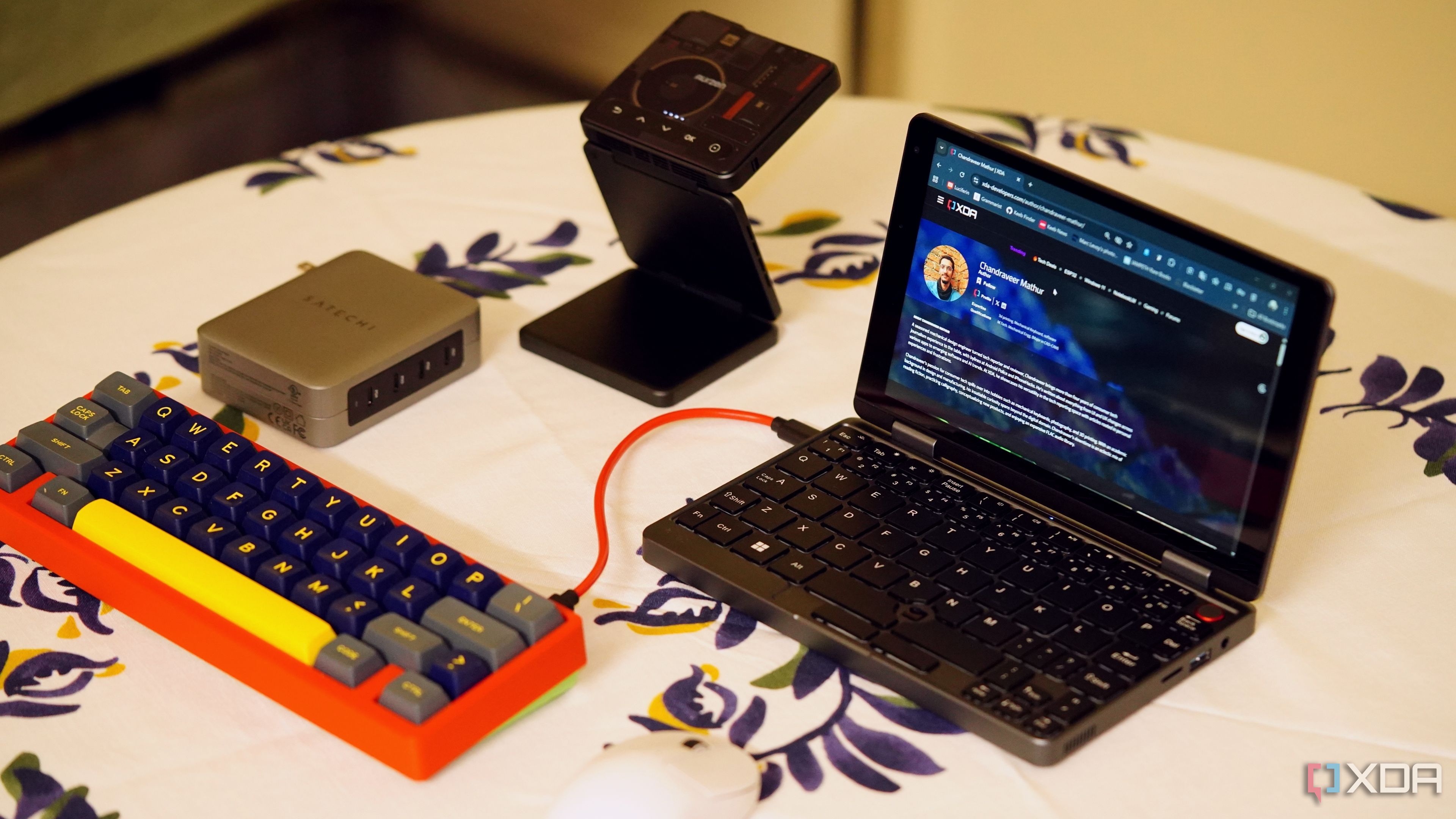My dual-display travel setup fits in an envelope and it's not a MacBook