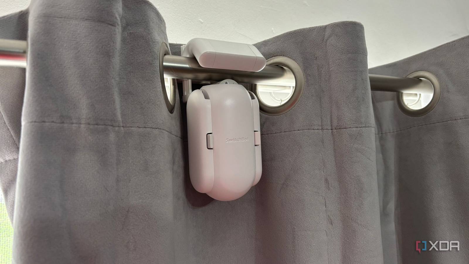 Minhas cortinas inteligentes foram os produtos domésticos inteligentes mais idiotas e úteis que já comprei