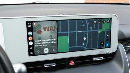I examined Gemini in Android Auto for every week, and it modified how I take advantage of my automobile Android Auto with Google Maps and Pocket Casts running on it