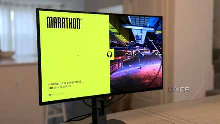 asus rog strix xg27aqwmg marathon showing start screen
