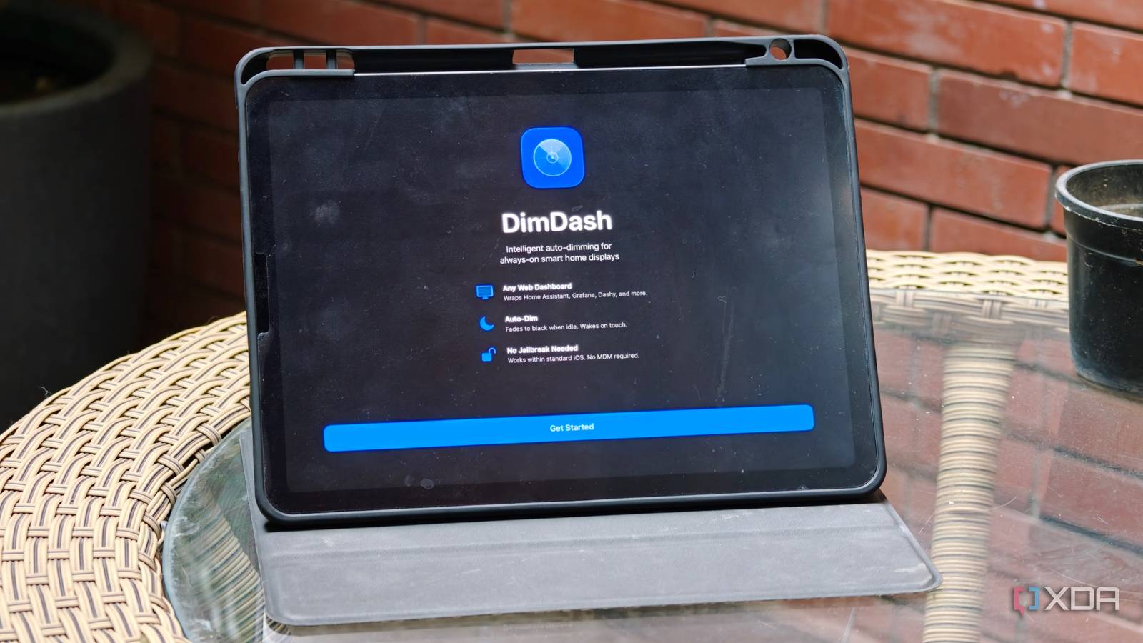 I found the best Home Assistant dashboard for my iPad