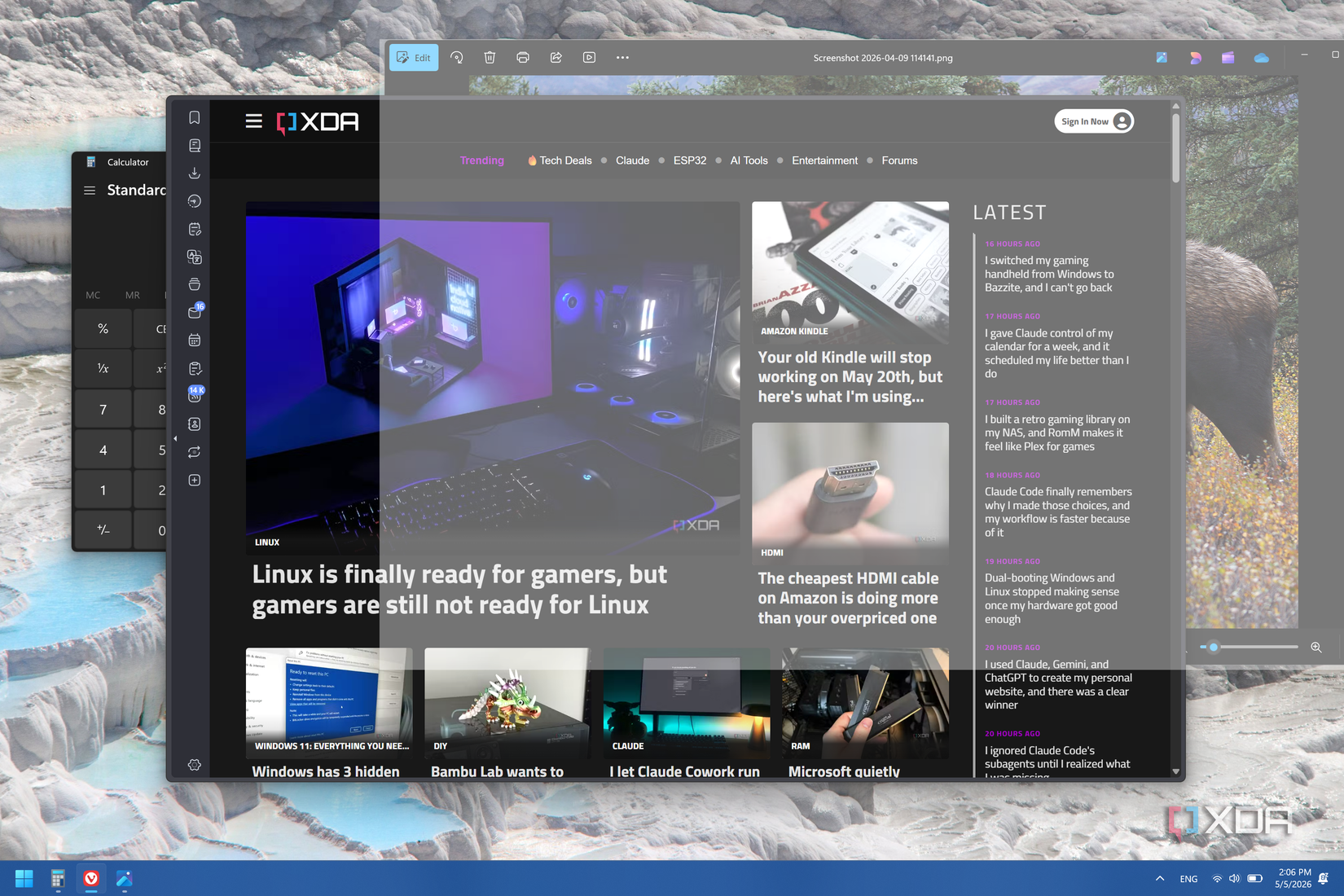 Screenshot of a Windows 11 desktop when using PowerToys Grab and Move to move a window that is not currently in focus