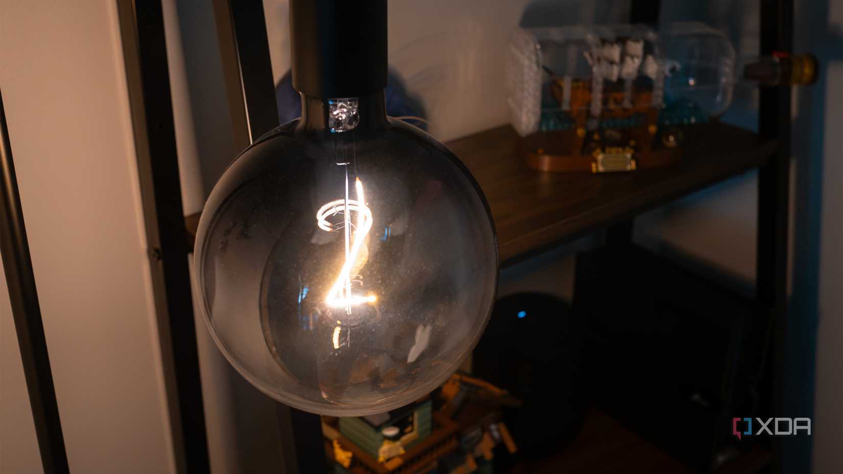 A lamp connected to a TP-Link Tapo 