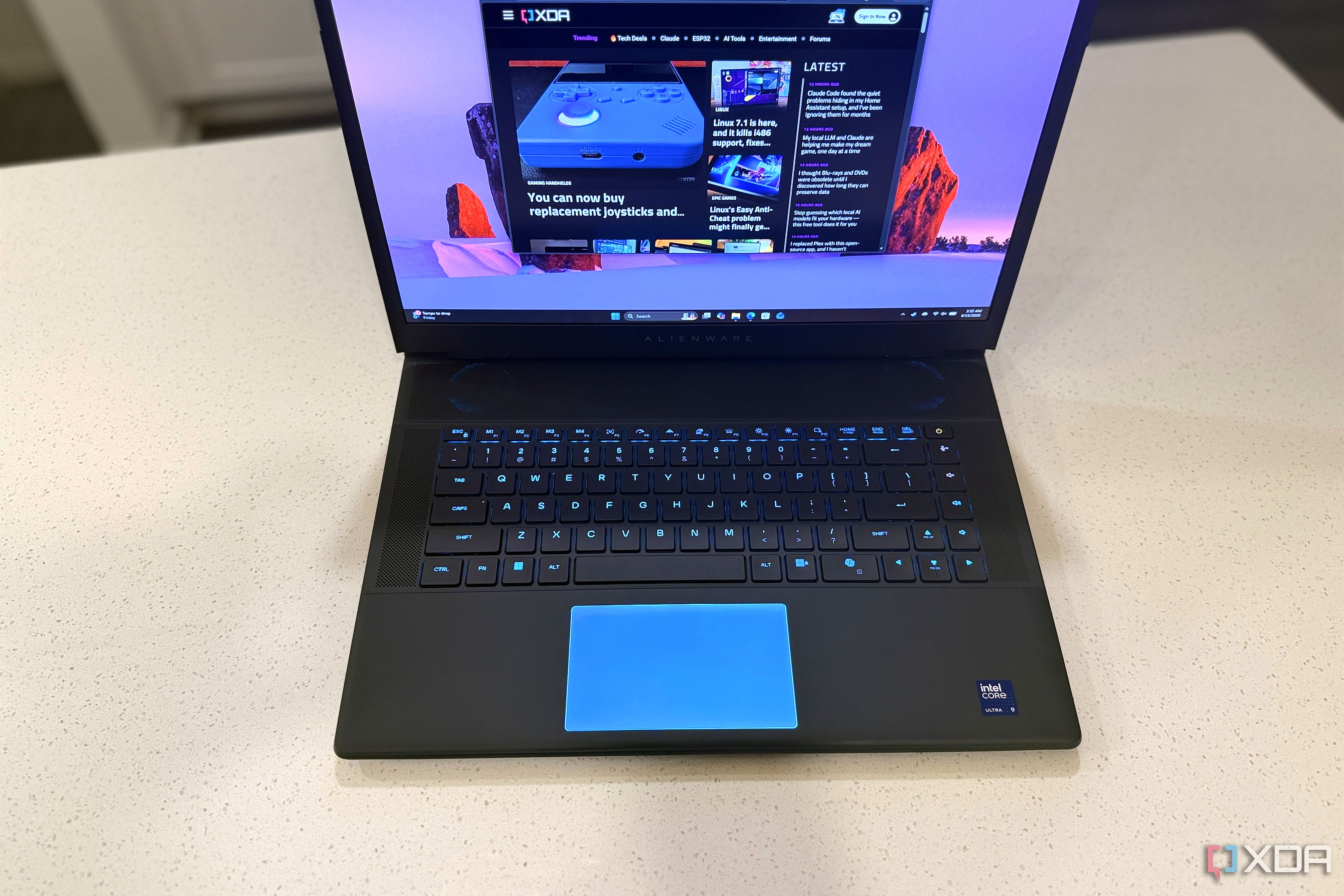 Alienware finally gave the Area-51 the OLED screen it should have had ...