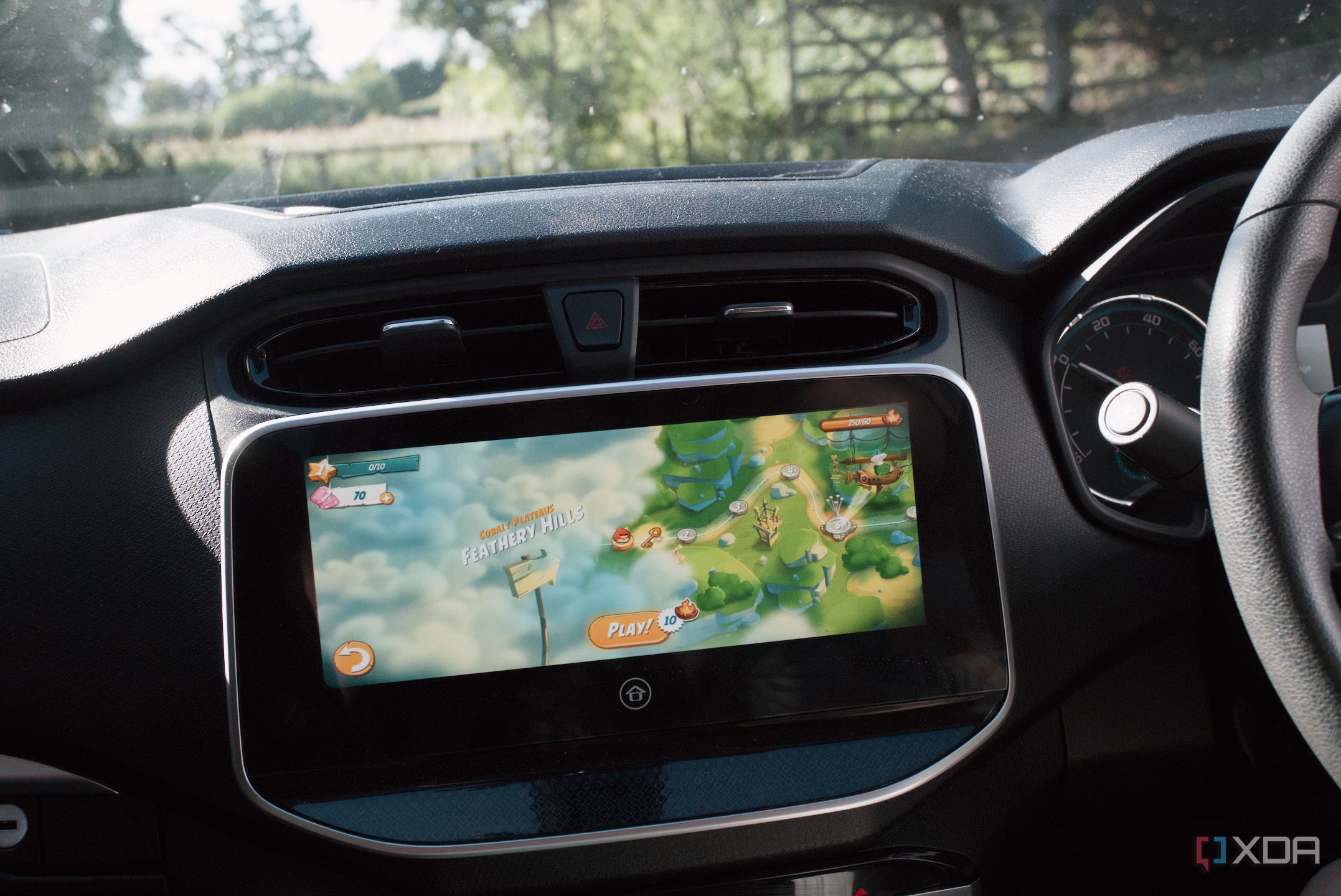 Angry Birds 2 on Android Auto