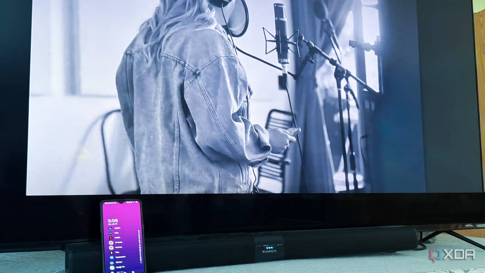 Troquei meu Roku pelo meu antigo telefone Android e não olhei para trás Troquei meu Roku pelo meu antigo telefone Android e não olhei para trás