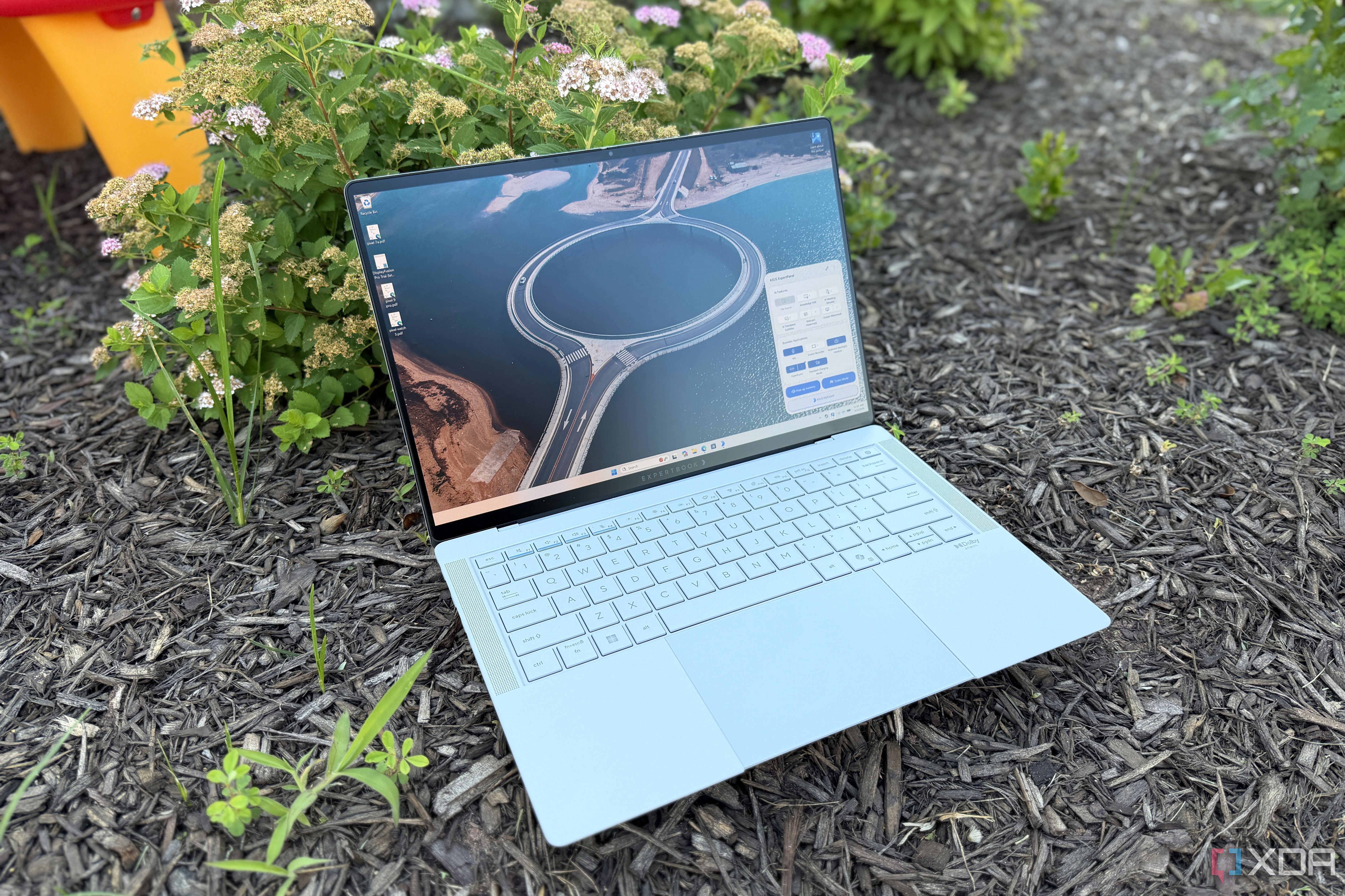 Asus forgot that business casual is supposed to be boring, and the
