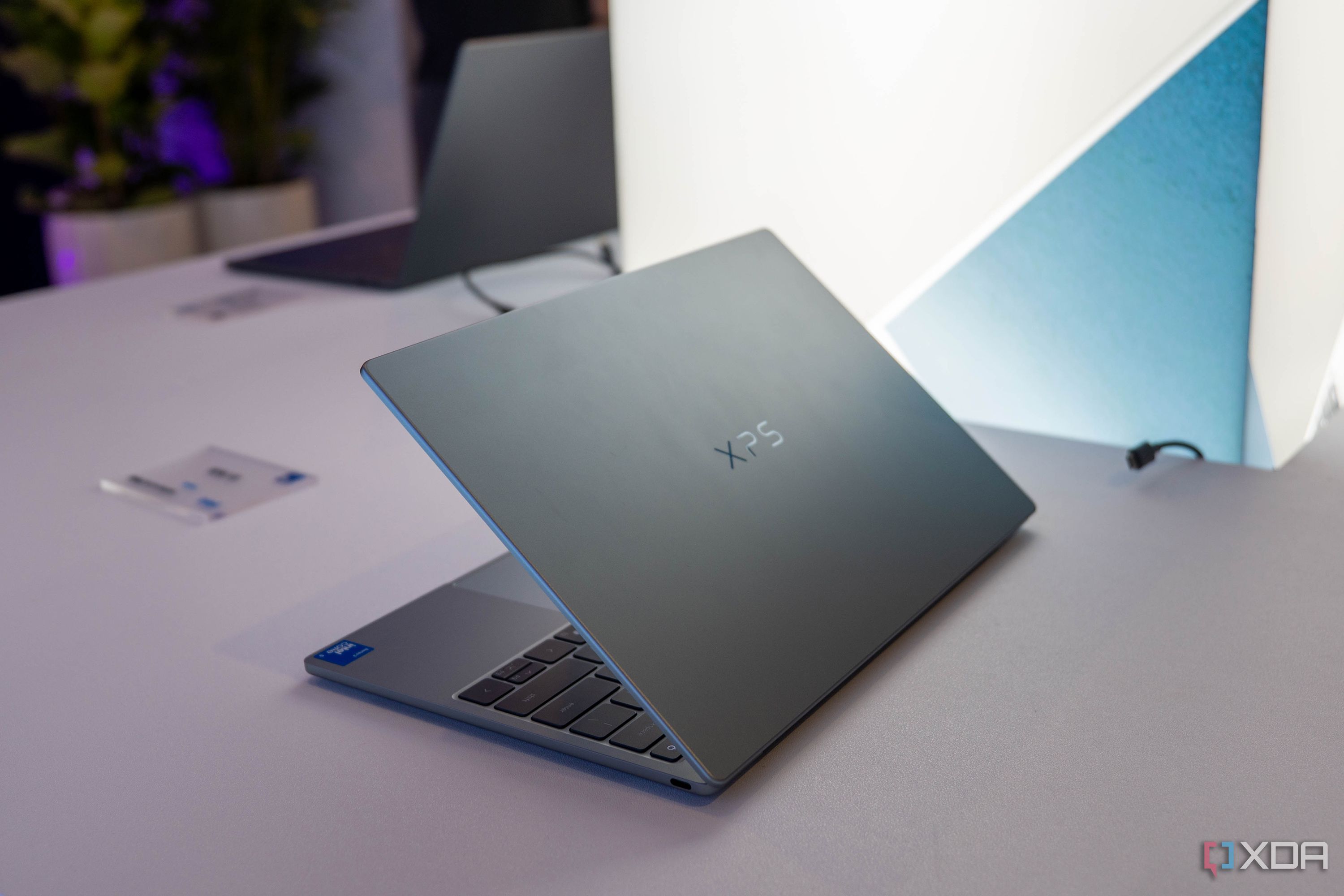 Hands on: The new Dell XPS 13 is a true MacBook Neo killer