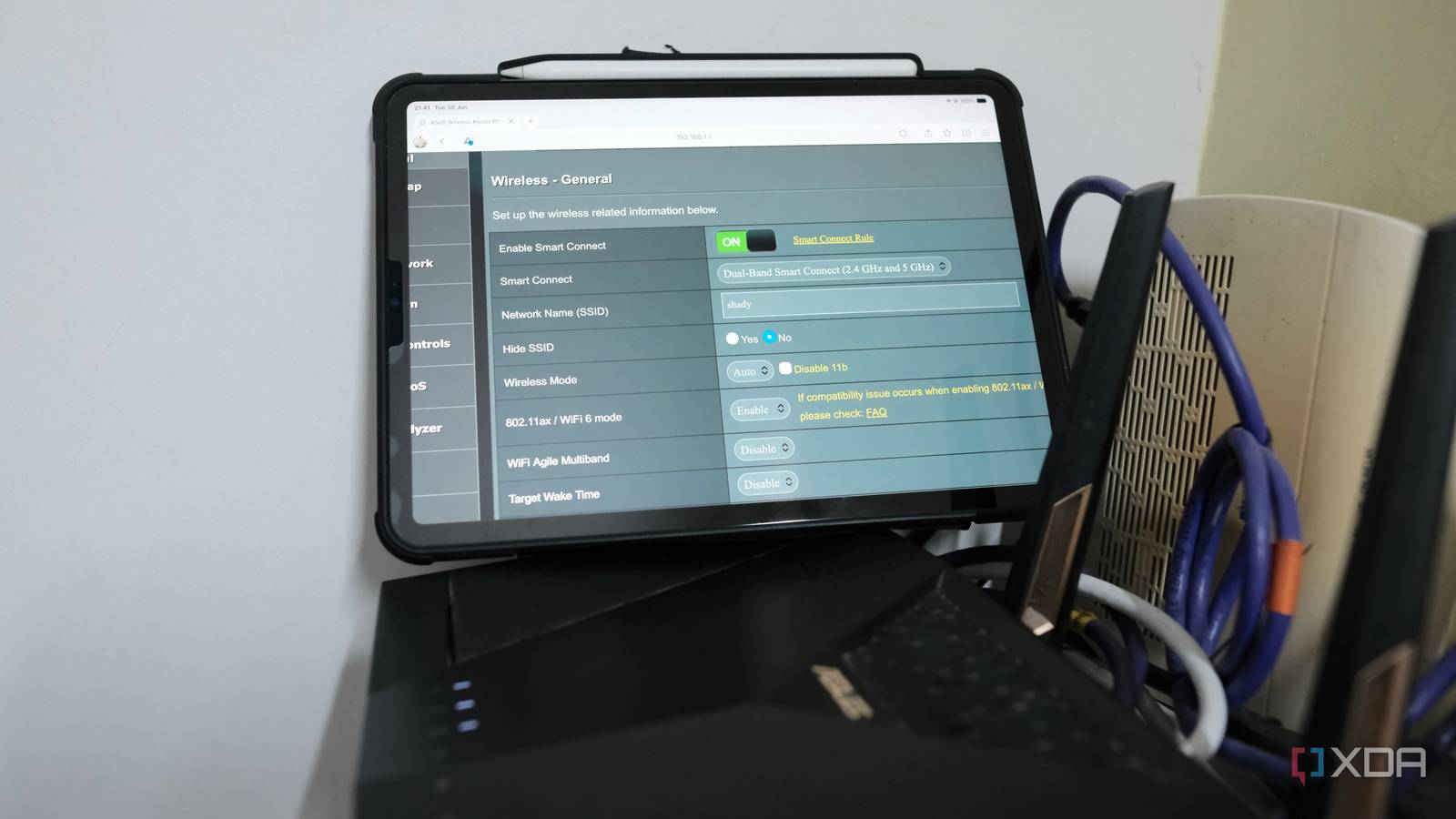 Your devices are picking the wrong Wi-Fi band, and your router can fix it automatically