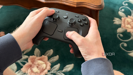 Steam コントローラーの親指タッチパッドを使用している人