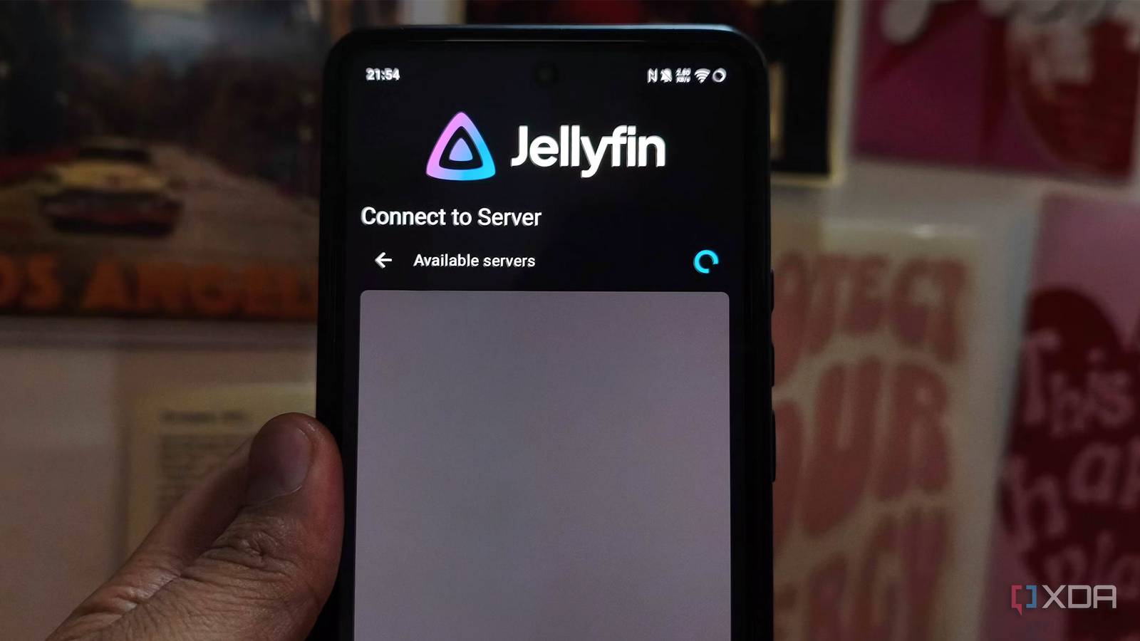 Transformei meu antigo telefone Android em um player Jellyfin sempre ligado e ele supera todos os dispositivos de streaming que possuo.