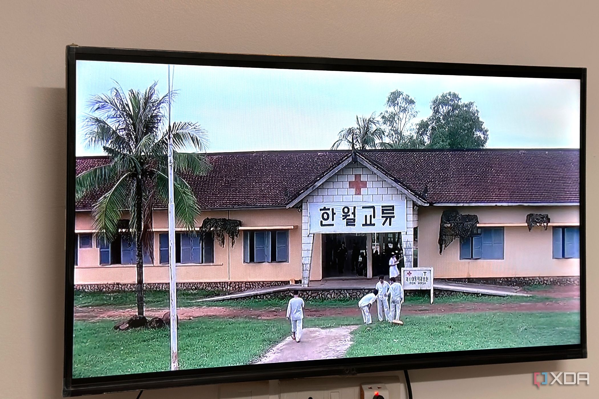 6 Jellyfin Settings That Transformed My Media Server From Frustrating Jellyfin R Point On Old Tv 
