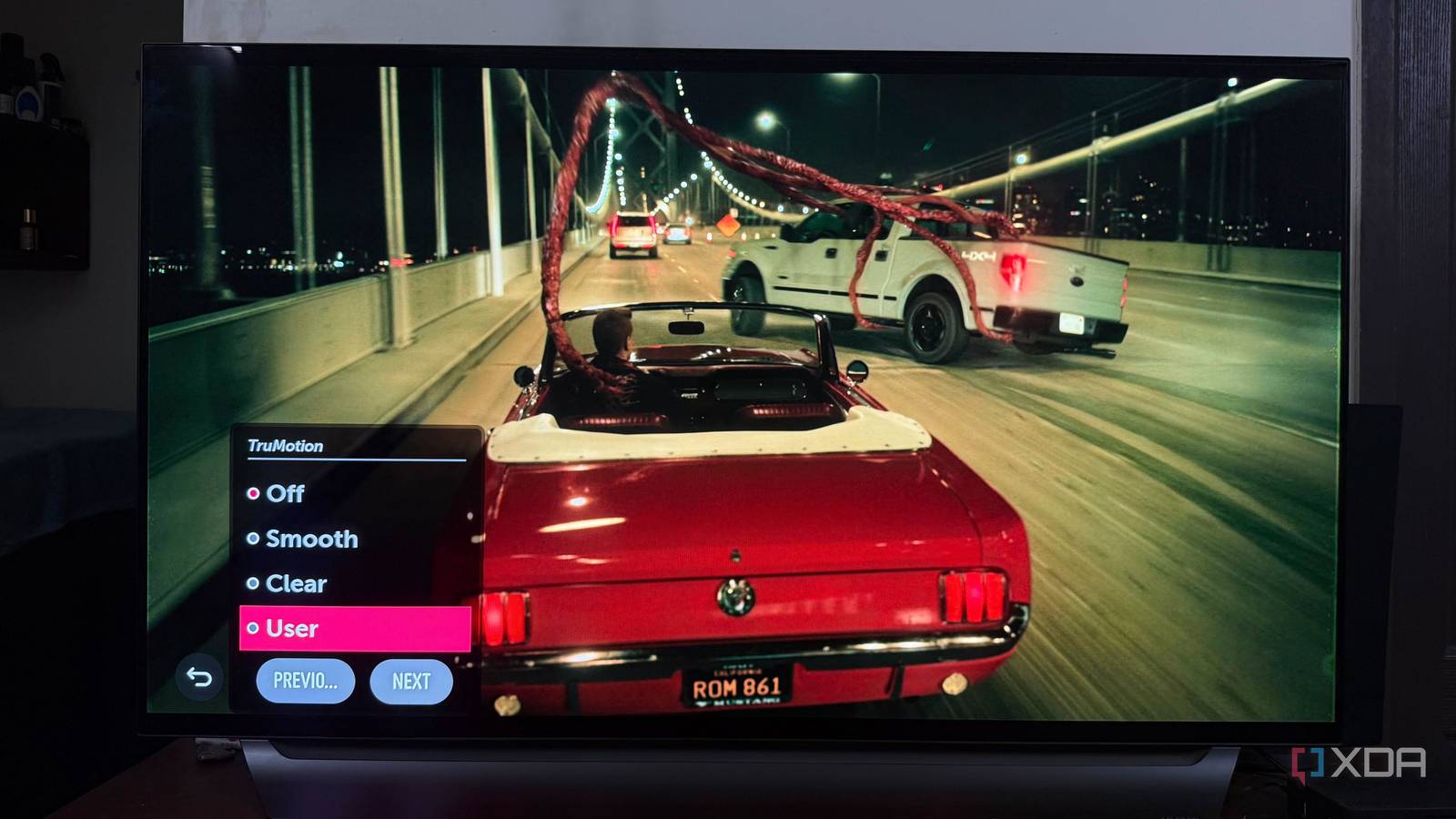 Alterei uma configuração de taxa de atualização na minha TV e de repente todas as sequências de ação pareciam nítidas novamente Alterei uma configuração de taxa de atualização na minha TV e de repente todas as sequências de ação pareciam nítidas novamente
