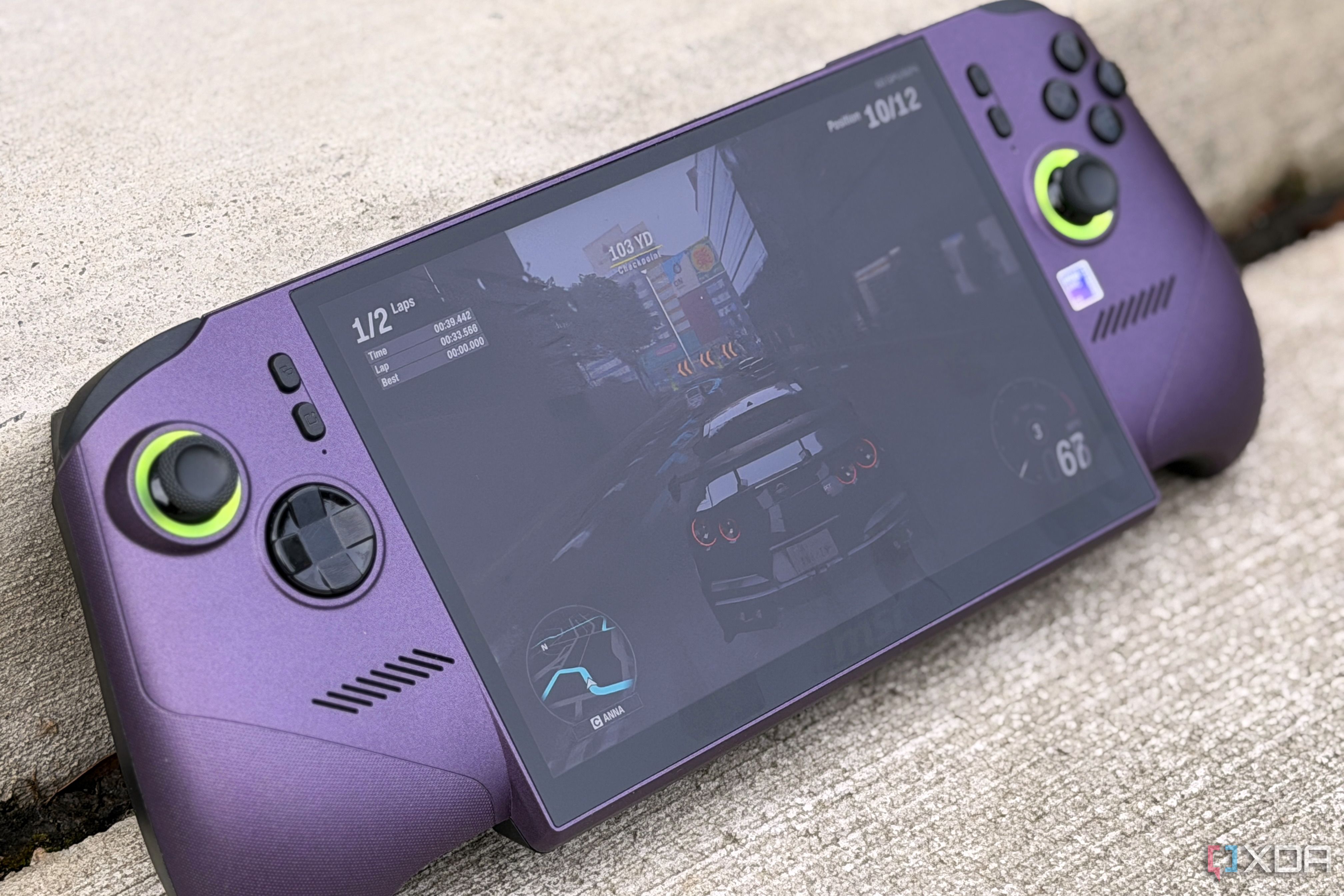 msi claw 8 ex ai plus handheld playing forza horizon 6