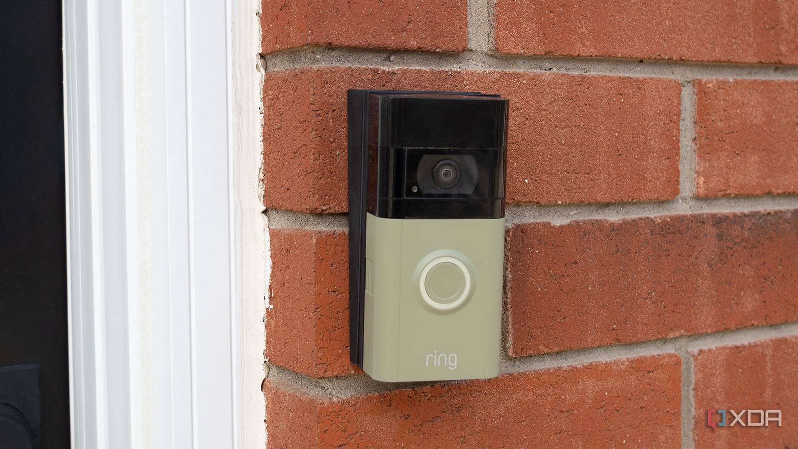 Este gadget de US $ 20 finalmente consertou o sinal Wi-Fi fraco da minha campainha inteligente
