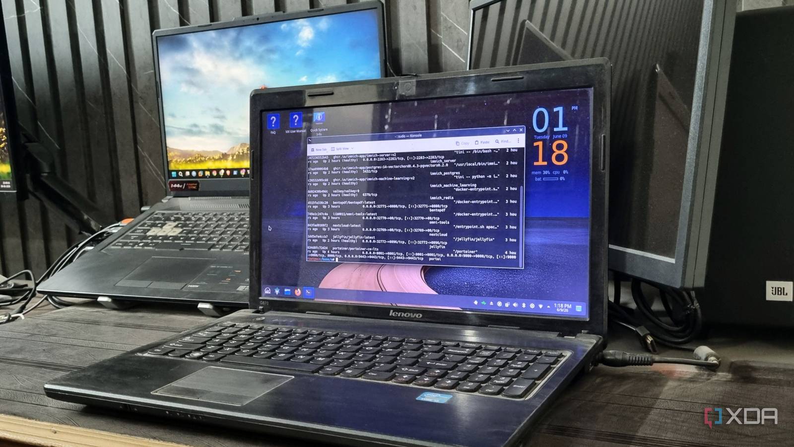 Transformei um laptop antigo em um servidor de aplicativos pessoal e ele superou minhas expectativas Transformei um laptop antigo em um servidor de aplicativos pessoal e ele superou minhas expectativas
