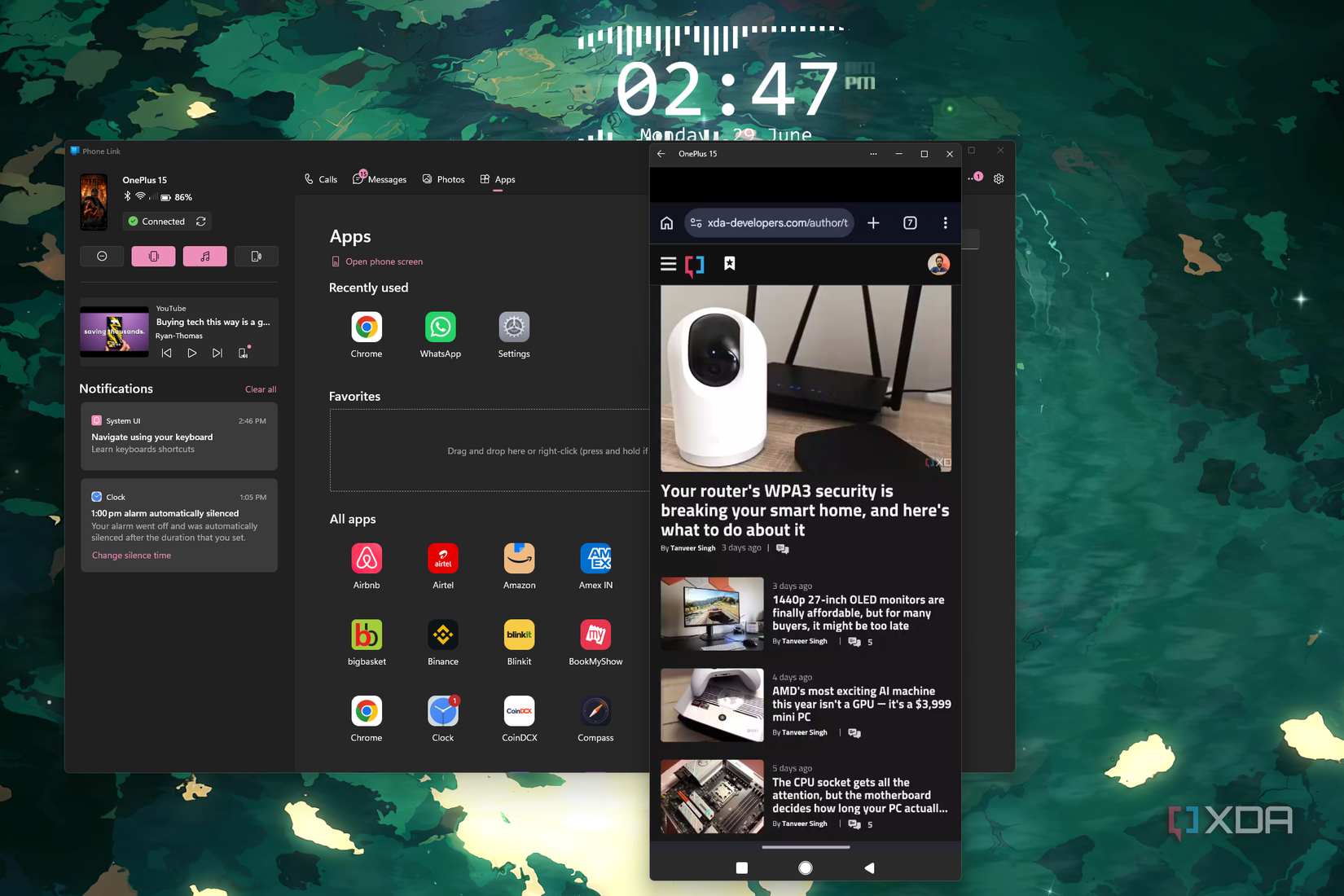 Screenshot of Phone Link on Windows 11 showing screen mirroring 