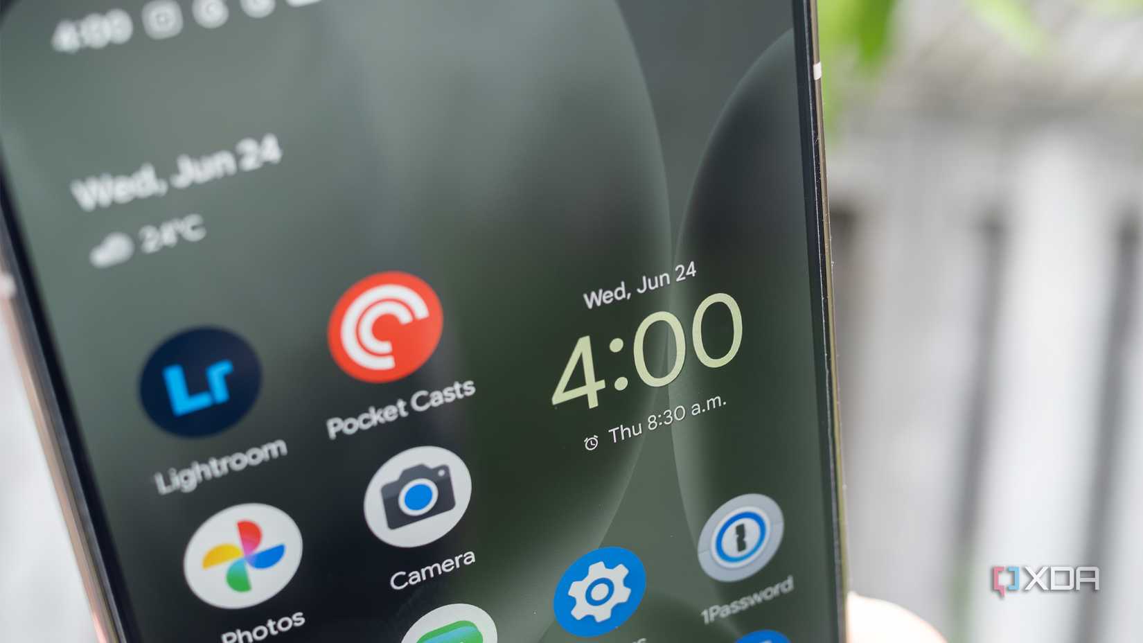 Pixel 10 Pro's Clock widget