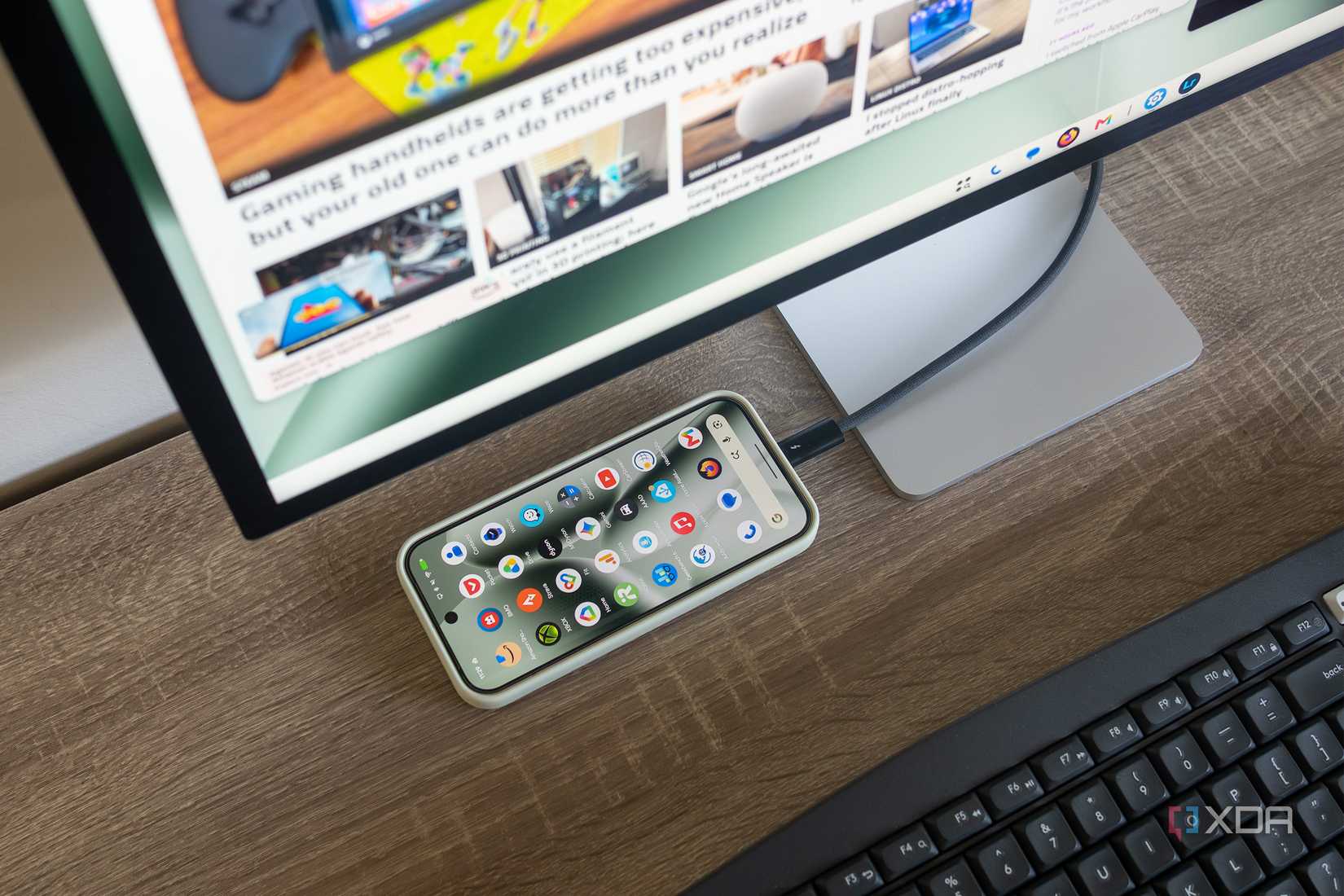 Pixel のデスクトップ モードは本物のオペレーティング システムのように感じられ、すでに予想よりも優れています Pixel のデスクトップ モードは本物のオペレーティング システムのように感じられ、すでに予想よりも優れています