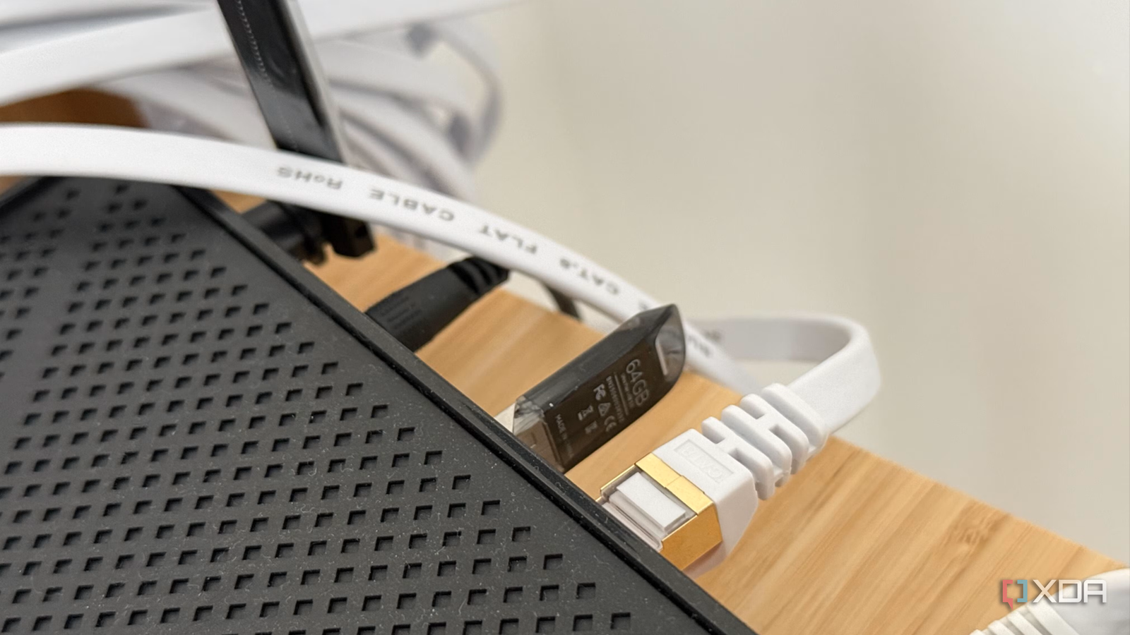"USB Port Wi-Fi Router: Un Accès Partagé Facile et Inoffensif"