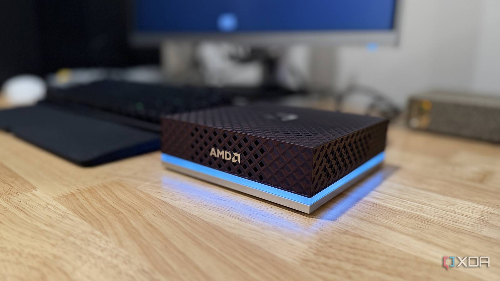 AMDs winzige Ryzen AI-Box leistet das Gleiche wie Nvidias DGX Spark – und ...