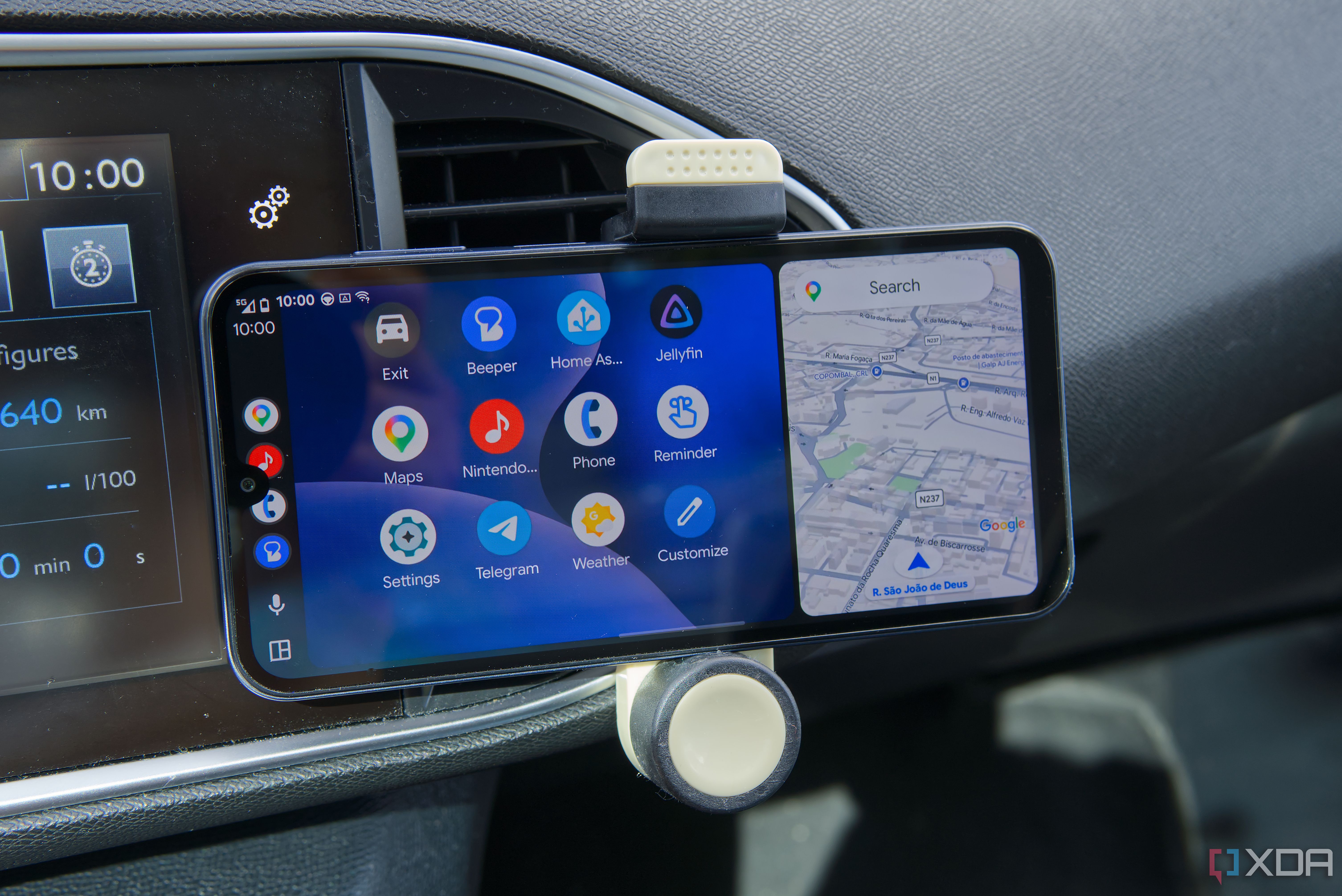 My Old Phone Makes A Better Android Auto Screen Than The Head Unit I Android Auto App List And Maps 
