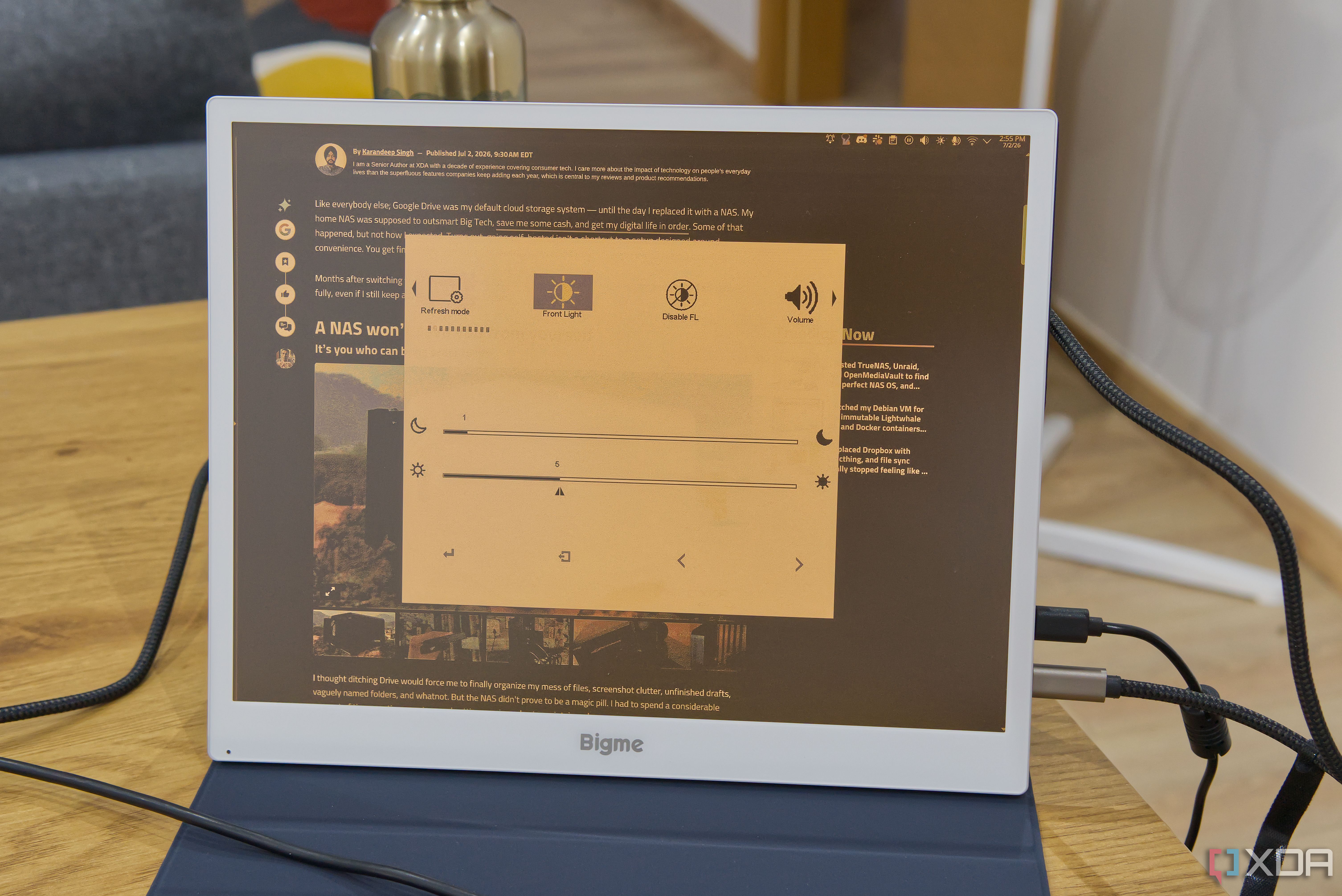 I finally found the e-ink monitor I've been waiting for, and it