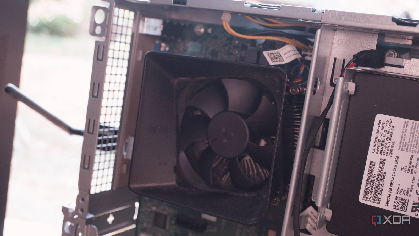 Proxmox homelab : un vieux PC de bureau bat un serveur d'occasion