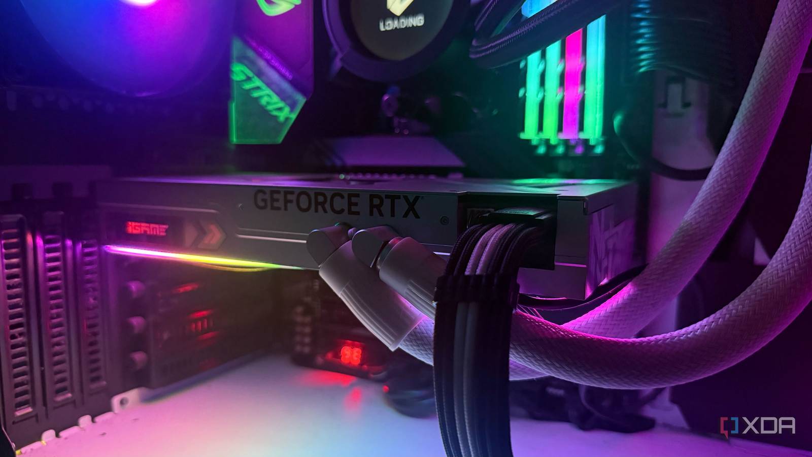 O RTX 5080 é a primeira GPU da classe 80 na história da Nvidia a não conseguir vencer o carro-chefe da última geração, e isso quer dizer muito