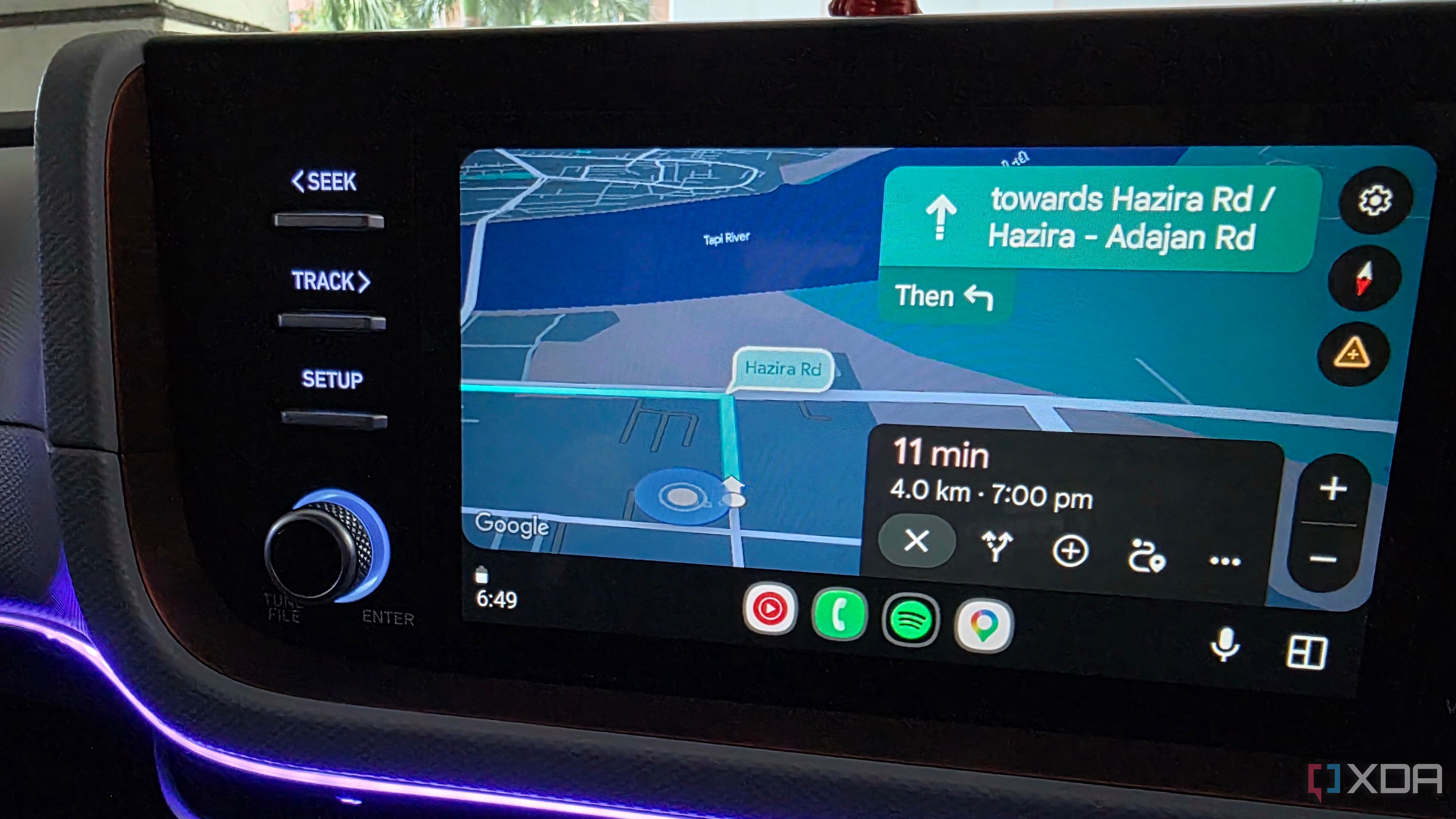 I Compared My Favorite Apps On Android Auto And Apple CarPlay And One Google Maps Android Auto 1 