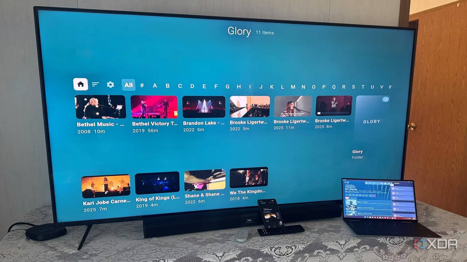 I replaced the Jellyfin client with Moonfin on all my devices, and the themes sold me