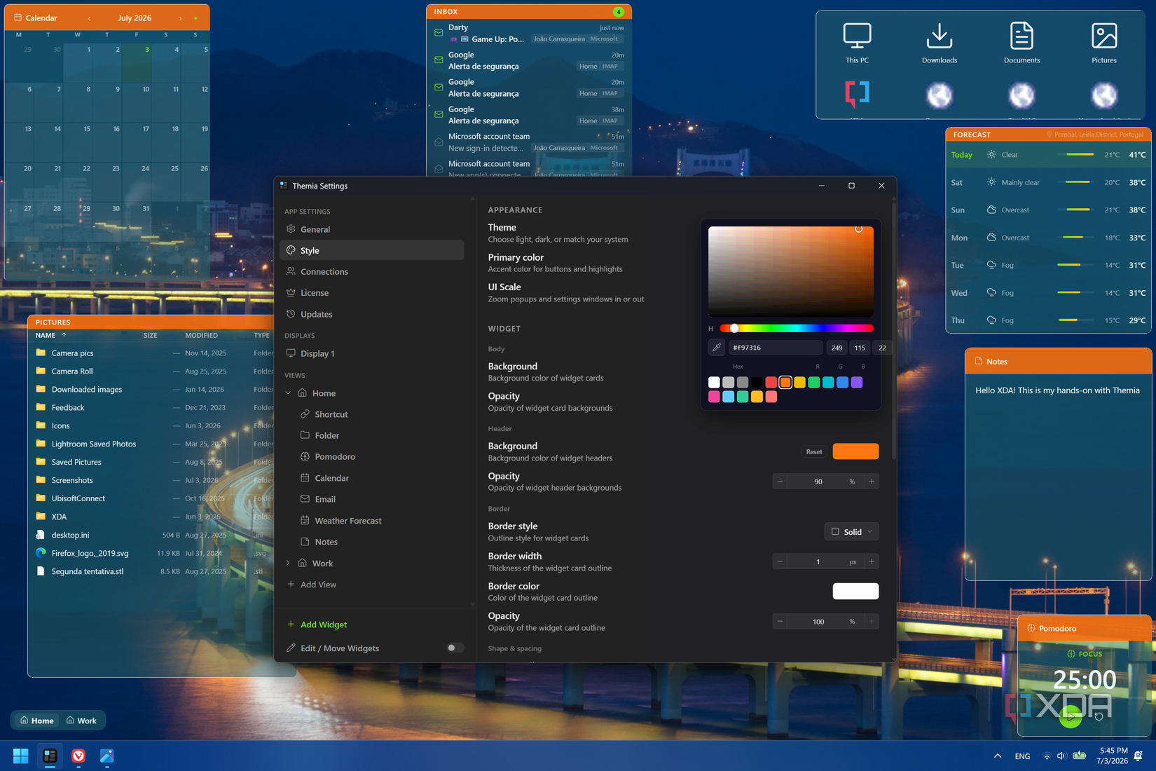 Screenshot of Themia customization window showing visual customization settings. In the background, the desktop displays widgets that reflect the customizations made