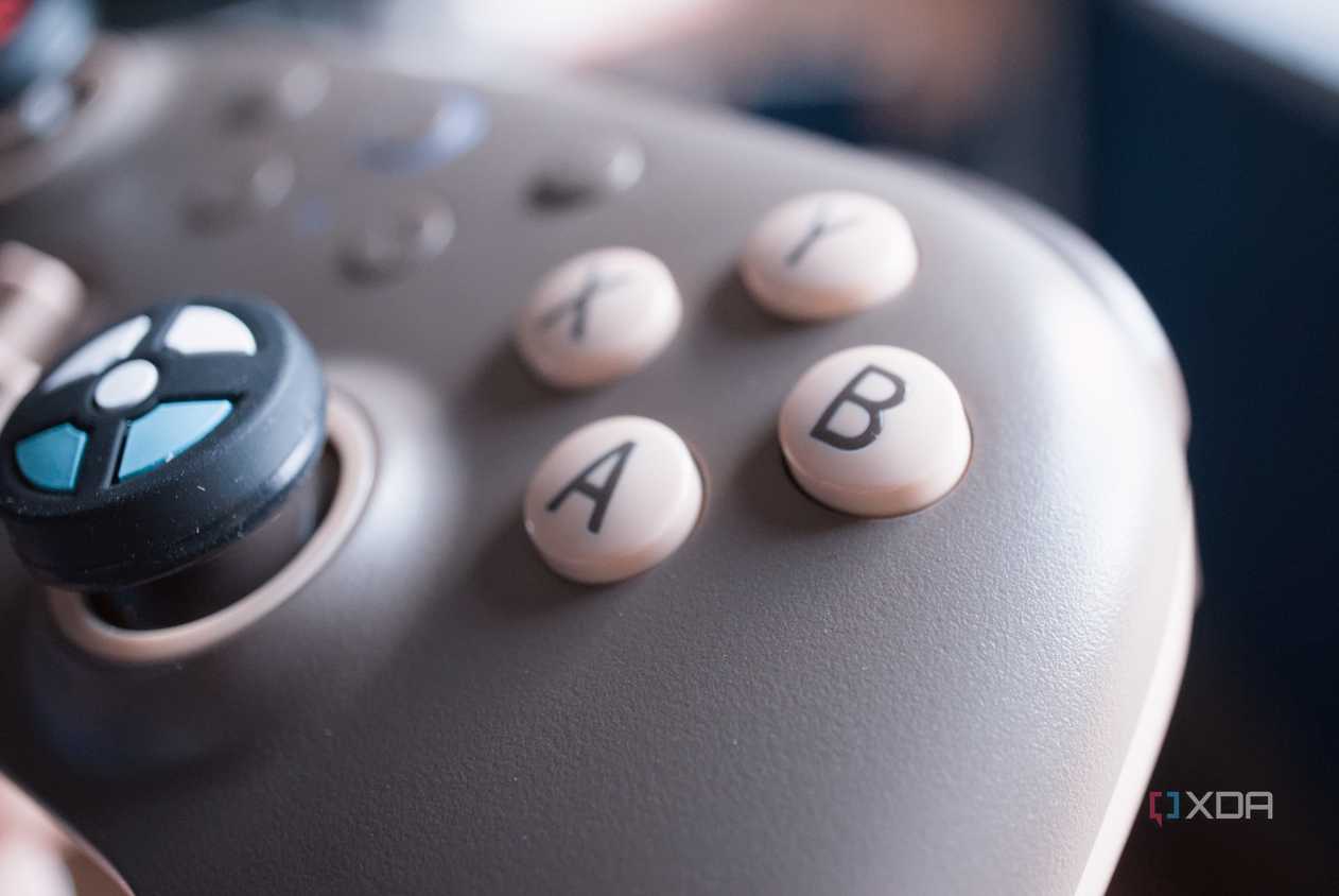 Кнопки управления 8BitDo Основные игровые кнопки на геймпаде 8BitDo Ultimate 2C