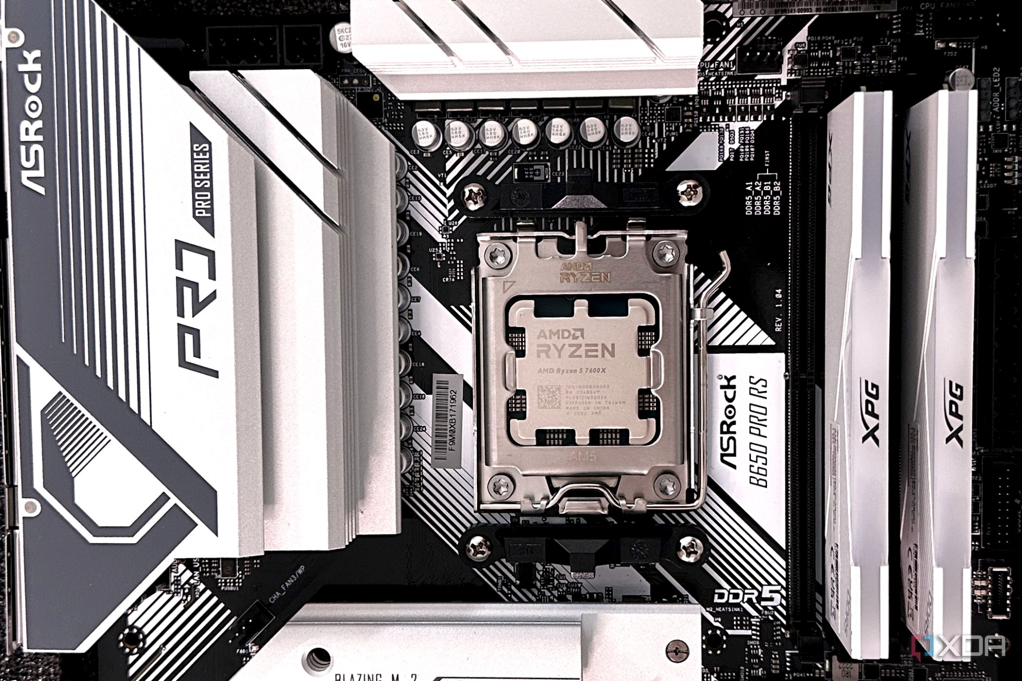 AMD Ryzen 5 7600X CPU in a B650 motherboard.