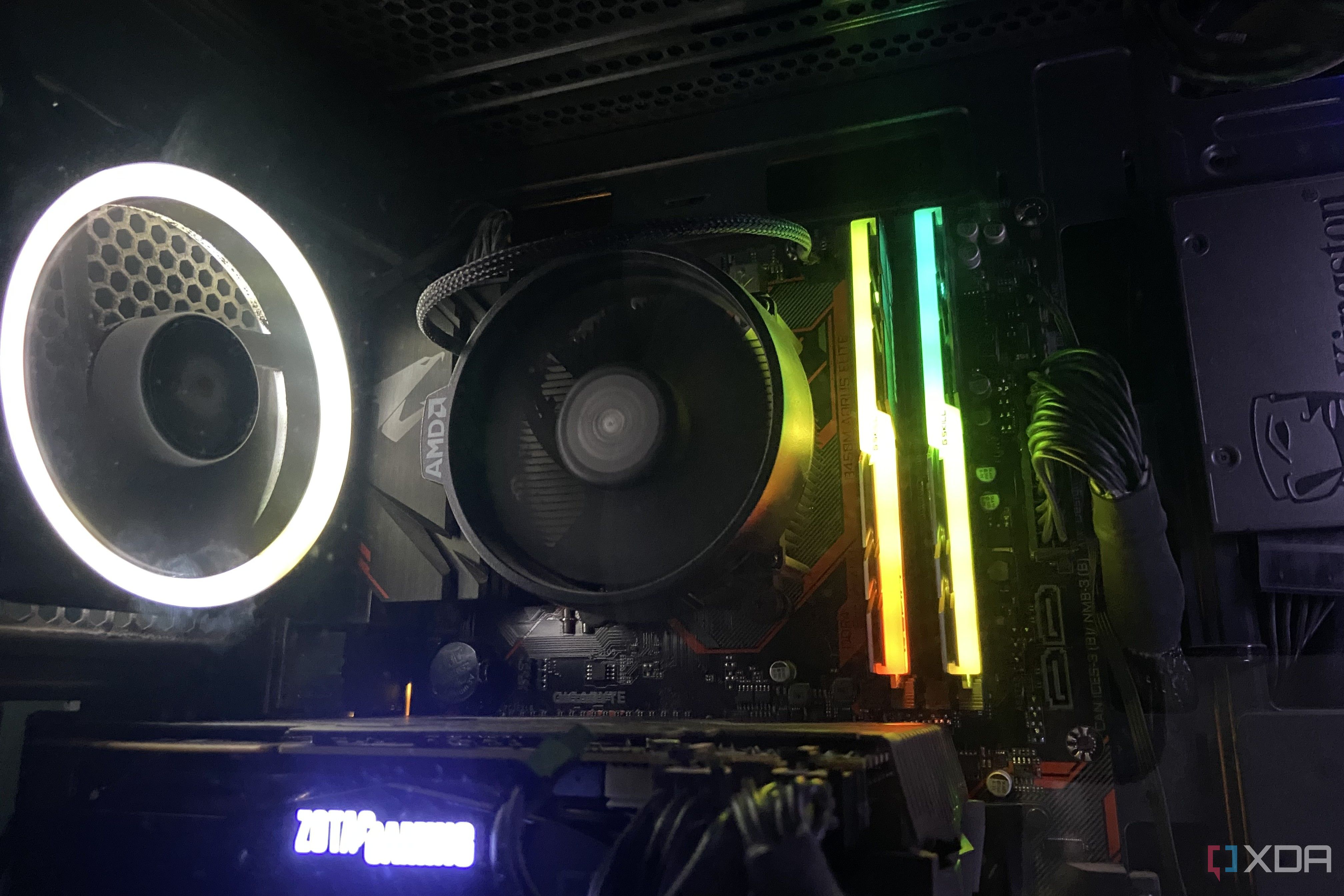 An AM4 DDR4 PC running an AMD stock cooler.