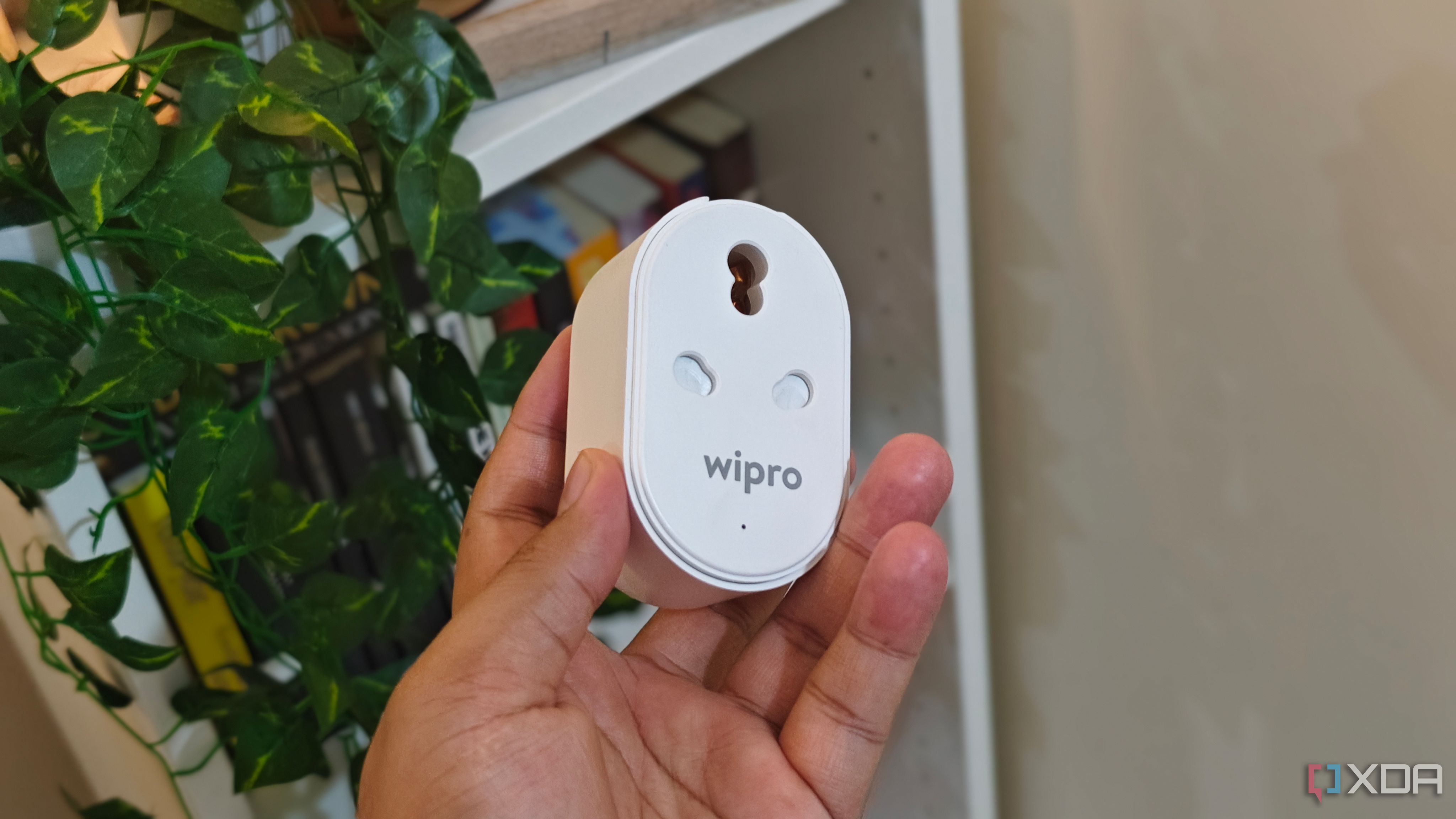 smart plug in hand